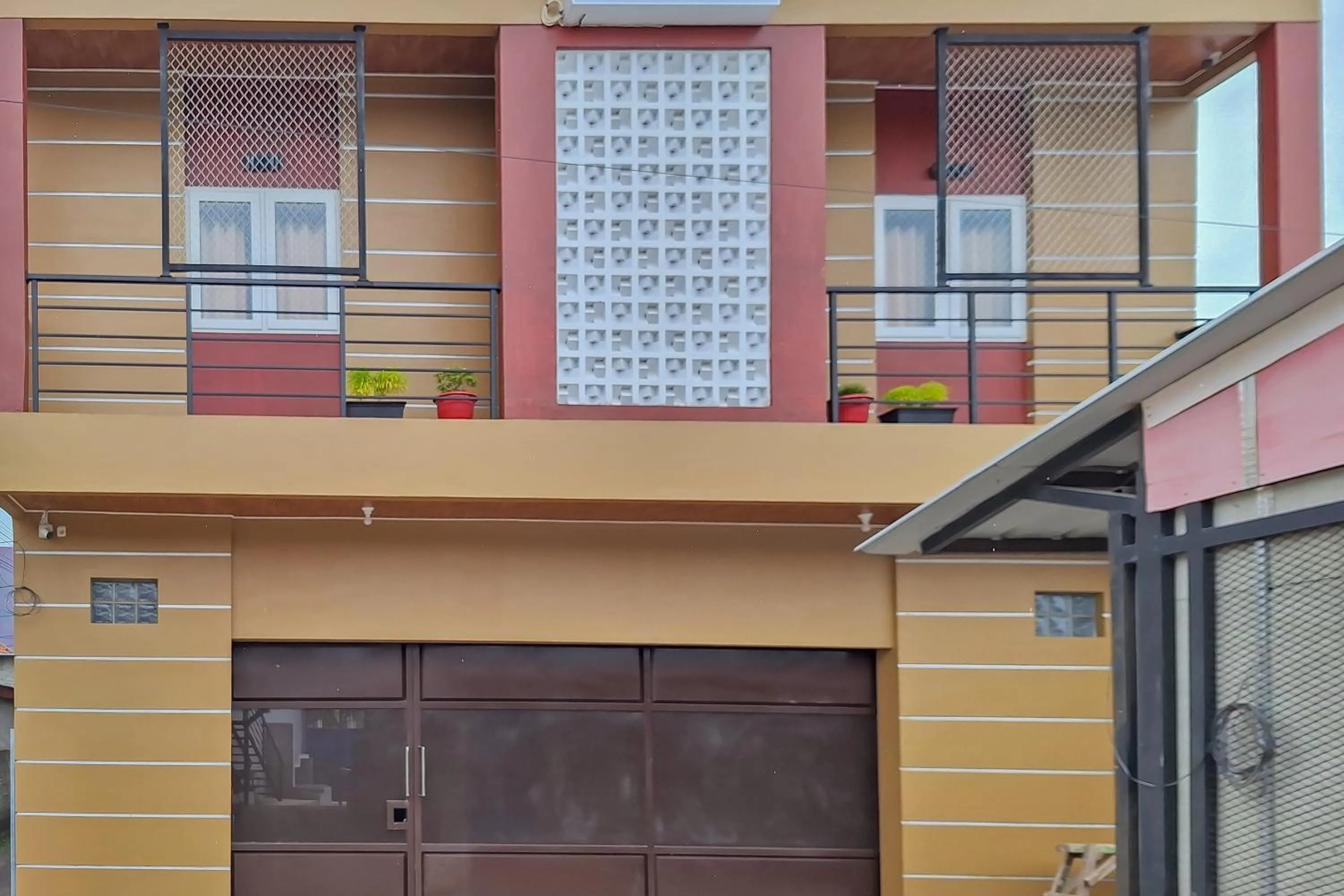 Property building in RedDoorz Syariah at Borba Kesepuhan Cirebon