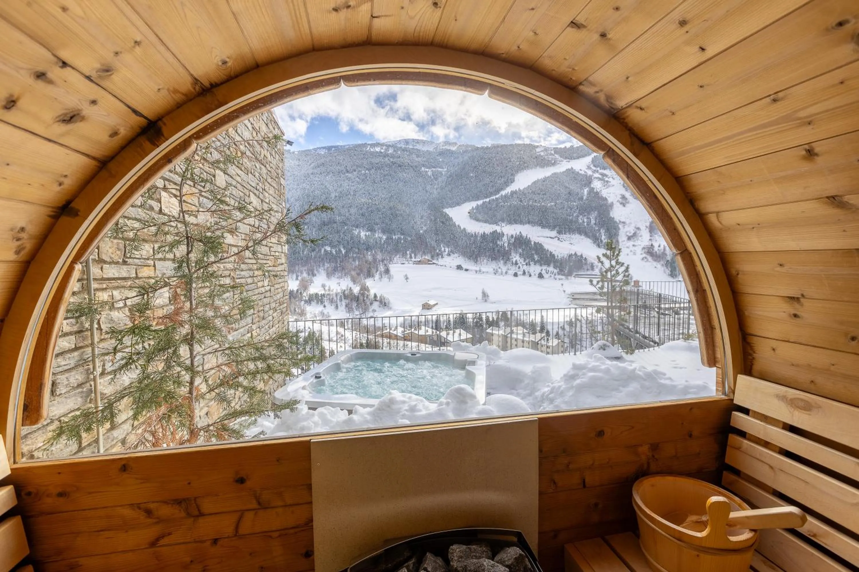 Luxury Home in El Tarter, Andorra - Happy Rentals