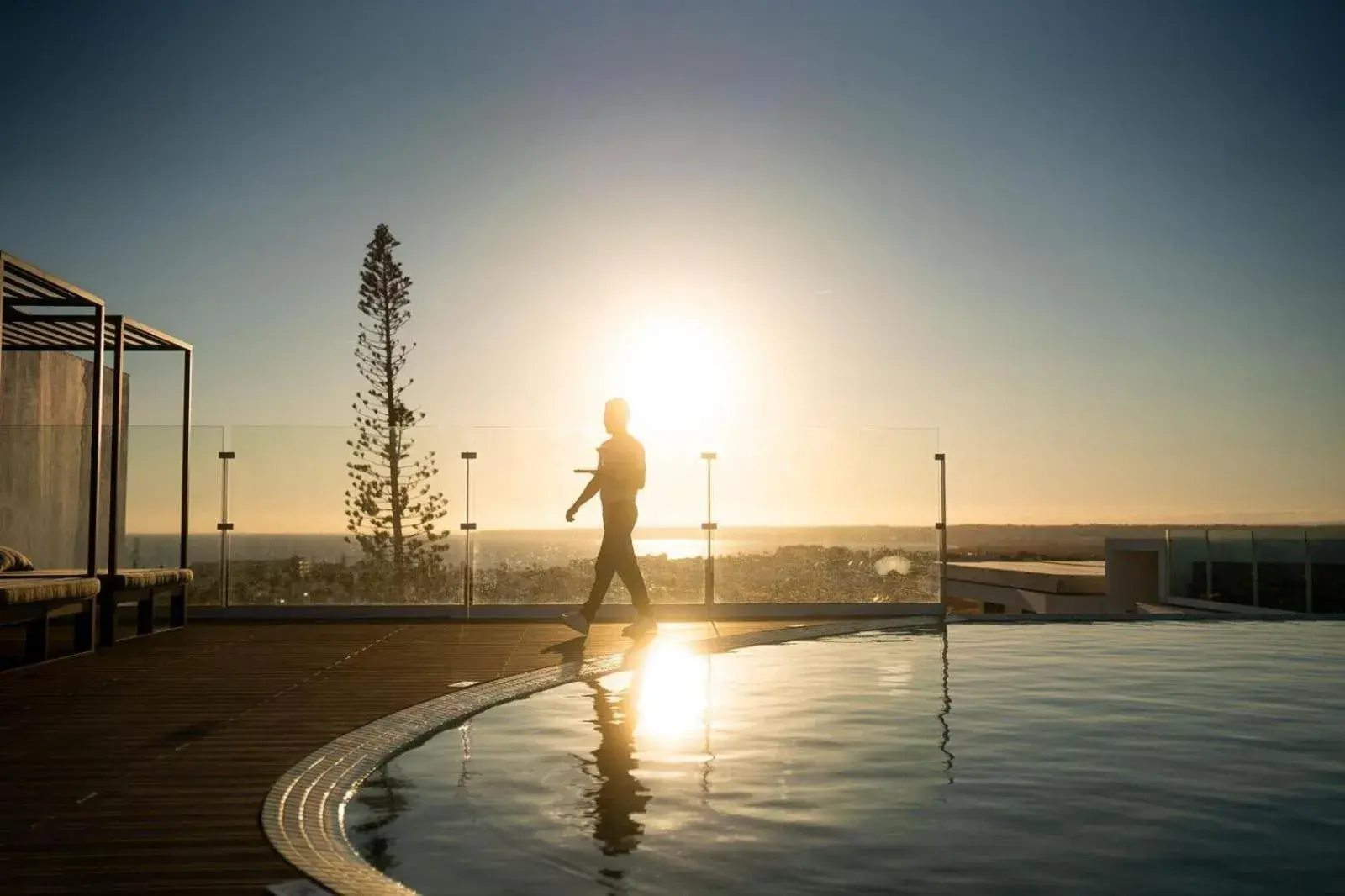 Swimming pool in Castelo Suites Hotel Swimming pool in Castelo Suites Hotel