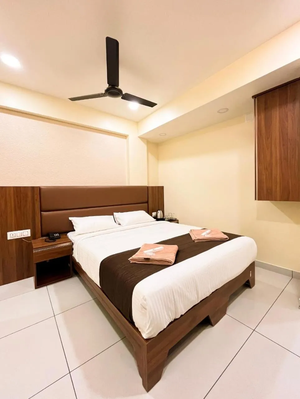 AS STAY INN EDAPPALLY, Near Lulu Mall