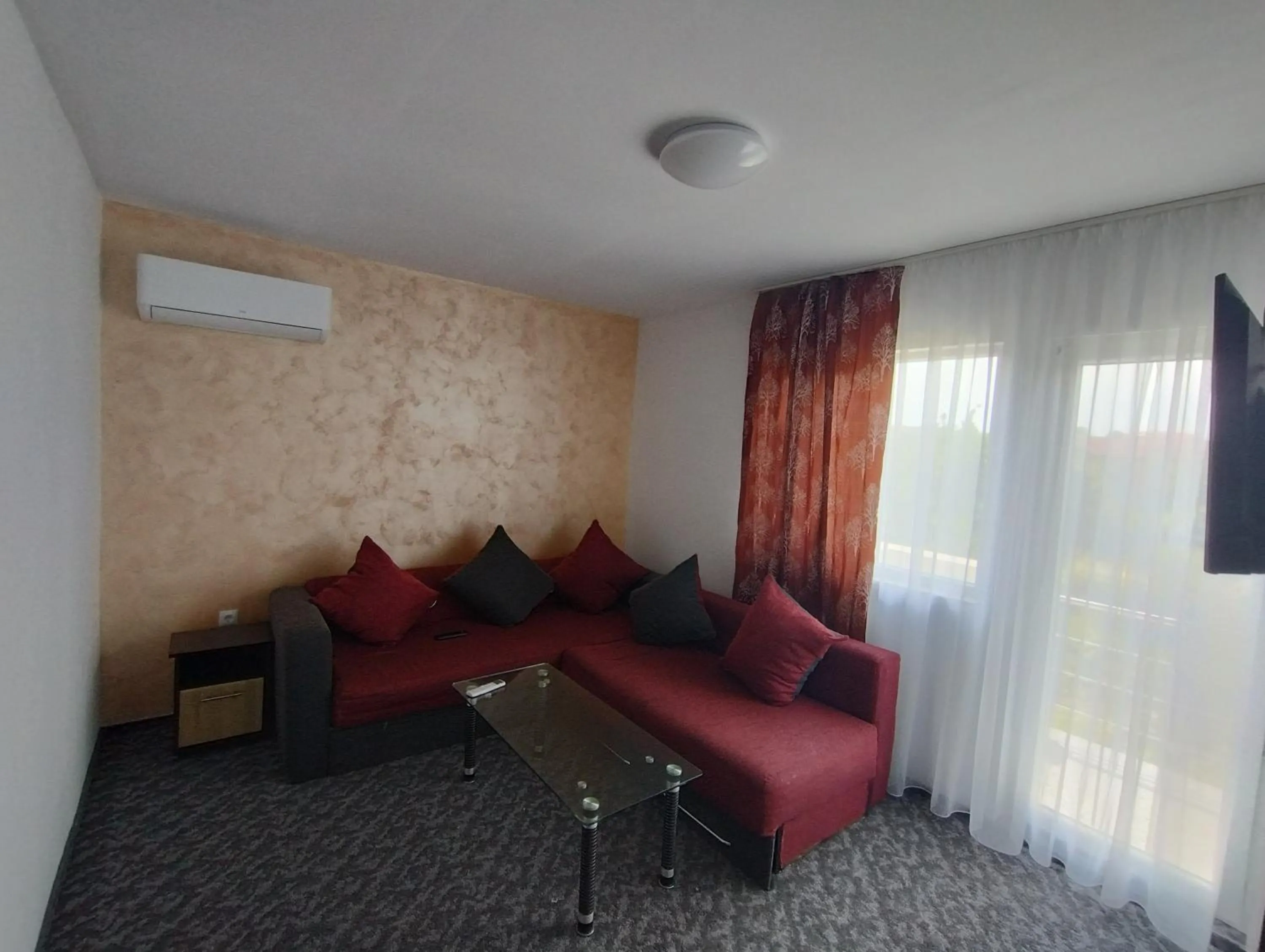 Communal lounge/ TV room in Casa Aura Costinești