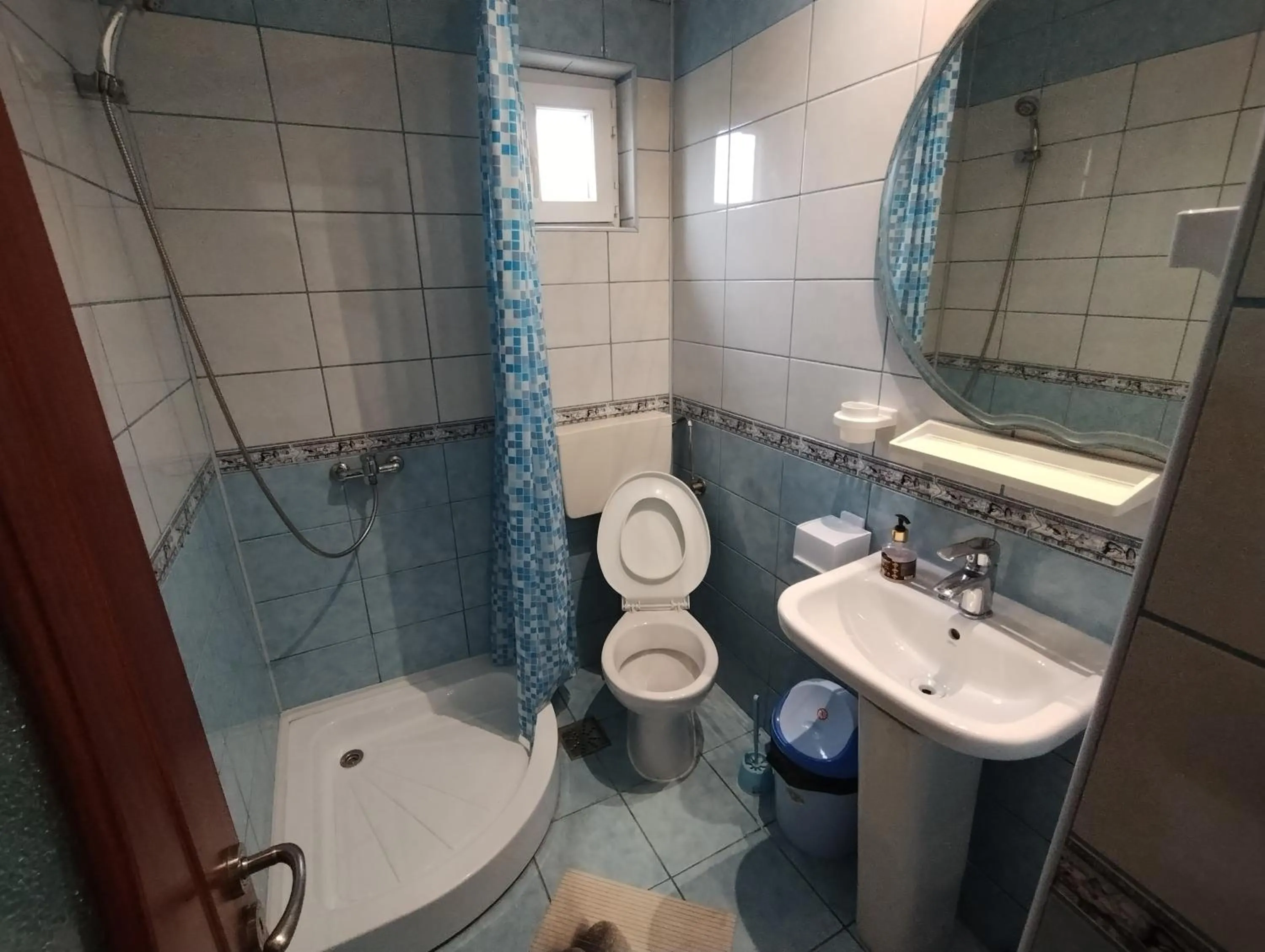 Shower in Casa Aura Costinești