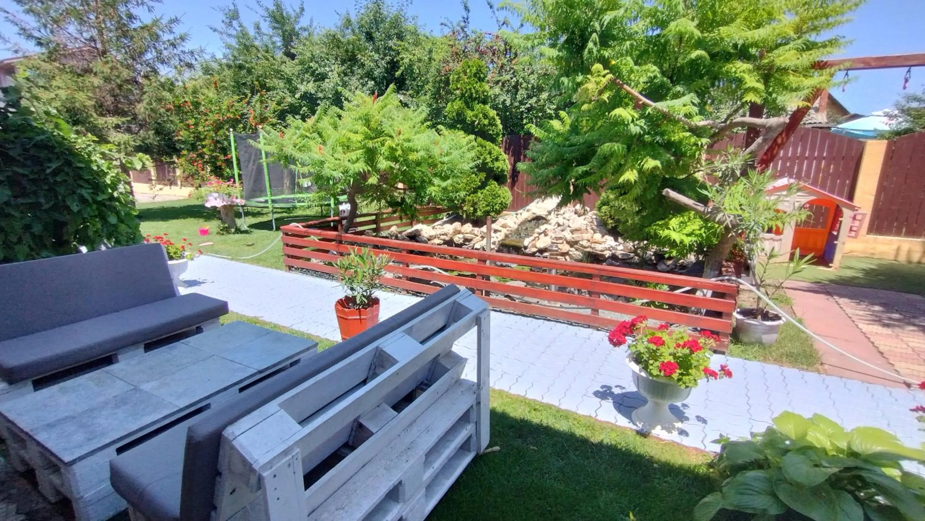 Garden in Casa Aura Costinești