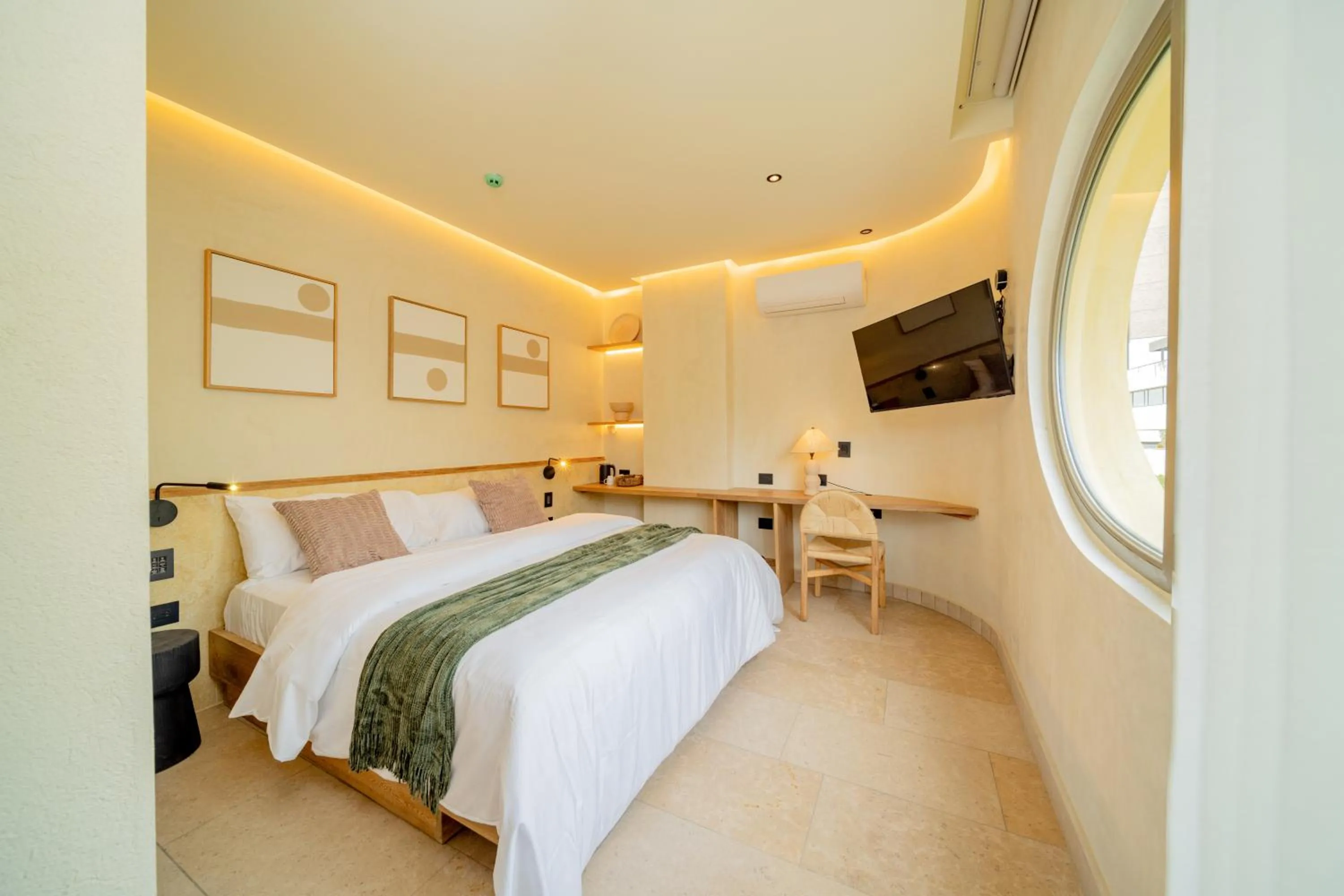 Photo of the whole room, Bed in Moabi Hotel