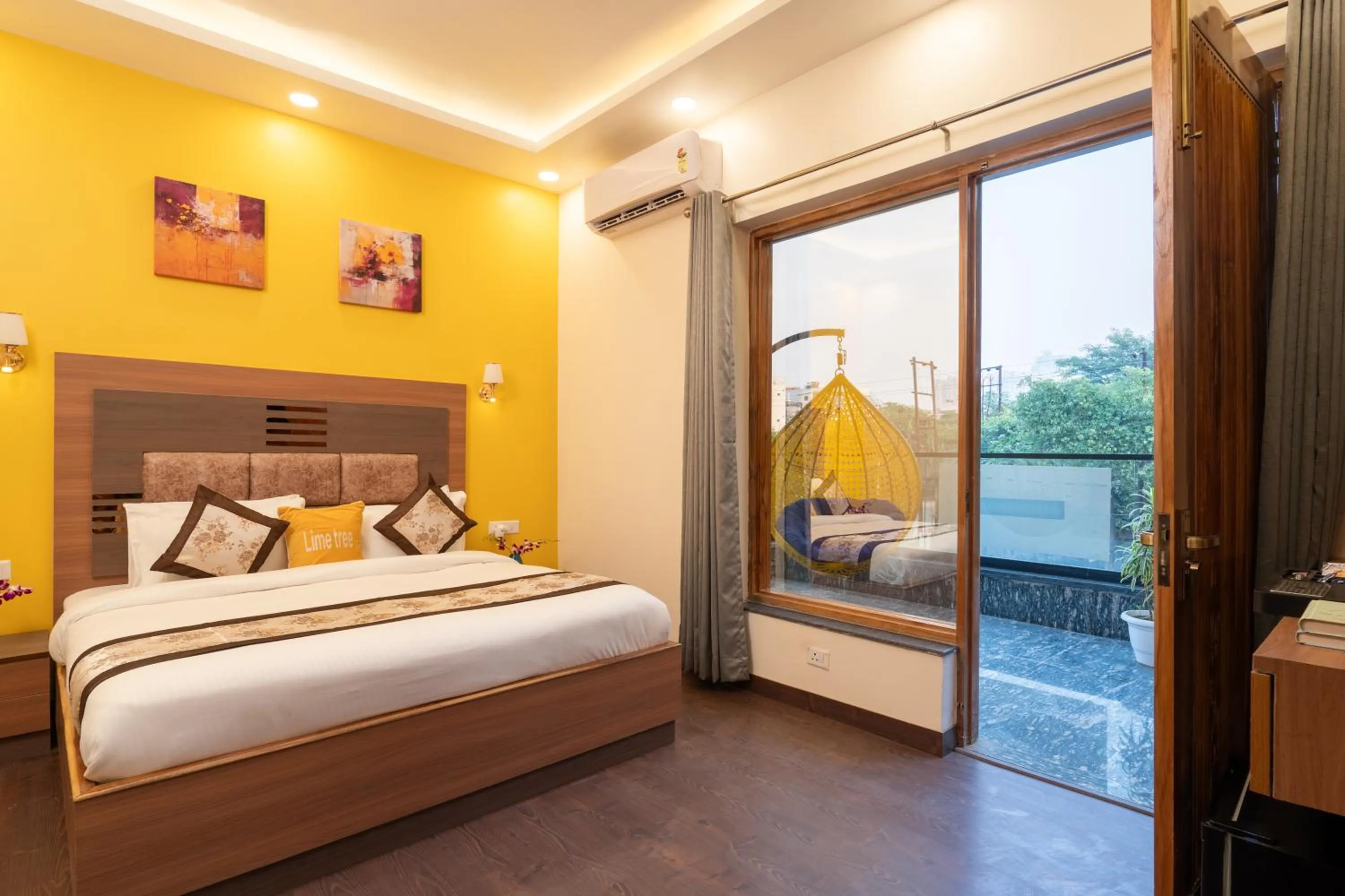 Bed in Lime Tree Hotel & One Bed Room Serviced Apartment - Noida Next to Sector 50 Metro with Party Venue