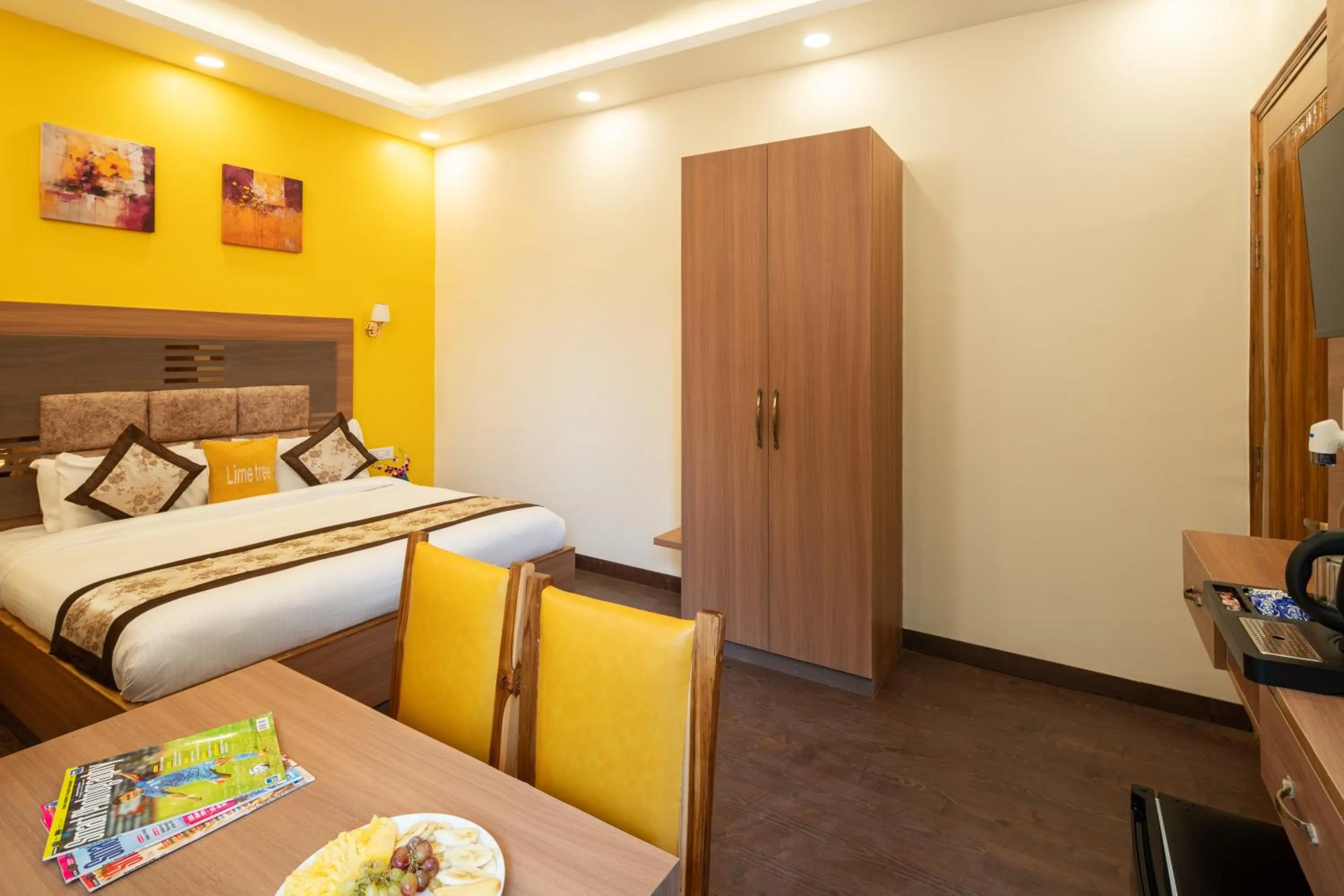 Bed in Lime Tree Hotel & One Bed Room Serviced Apartment - Noida Next to Sector 50 Metro with Party Venue