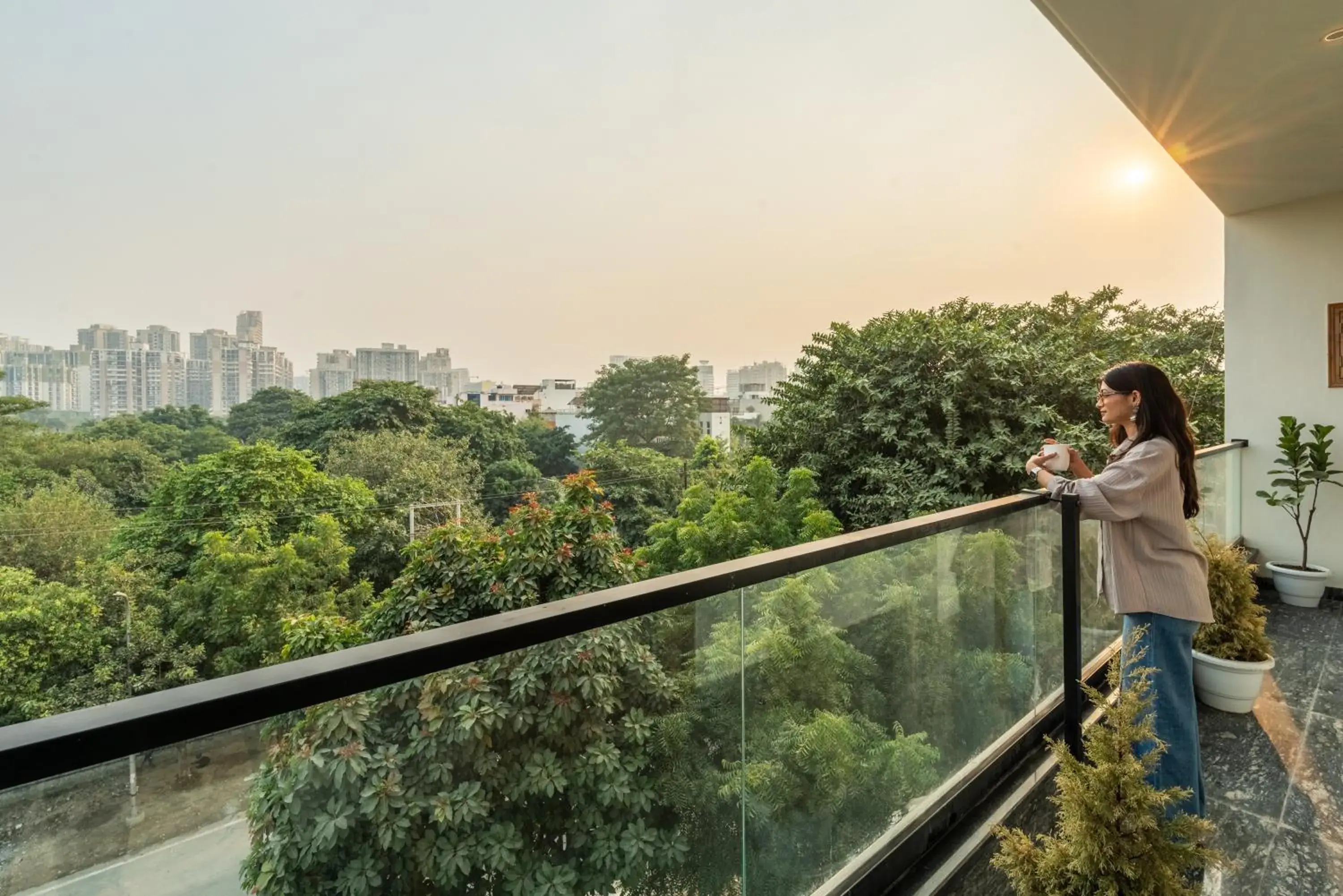 Deluxe King Room in Lime Tree Hotel & One Bed Room Serviced Apartment Nearby Noida Sector 50 Metro & Medanta Hospital with Party Venue Deluxe King Room in Lime Tree Hotel & One Bed Room Serviced Apartment Nearby Noida Sector 50 Metro & Medanta Hospital with Party Venue