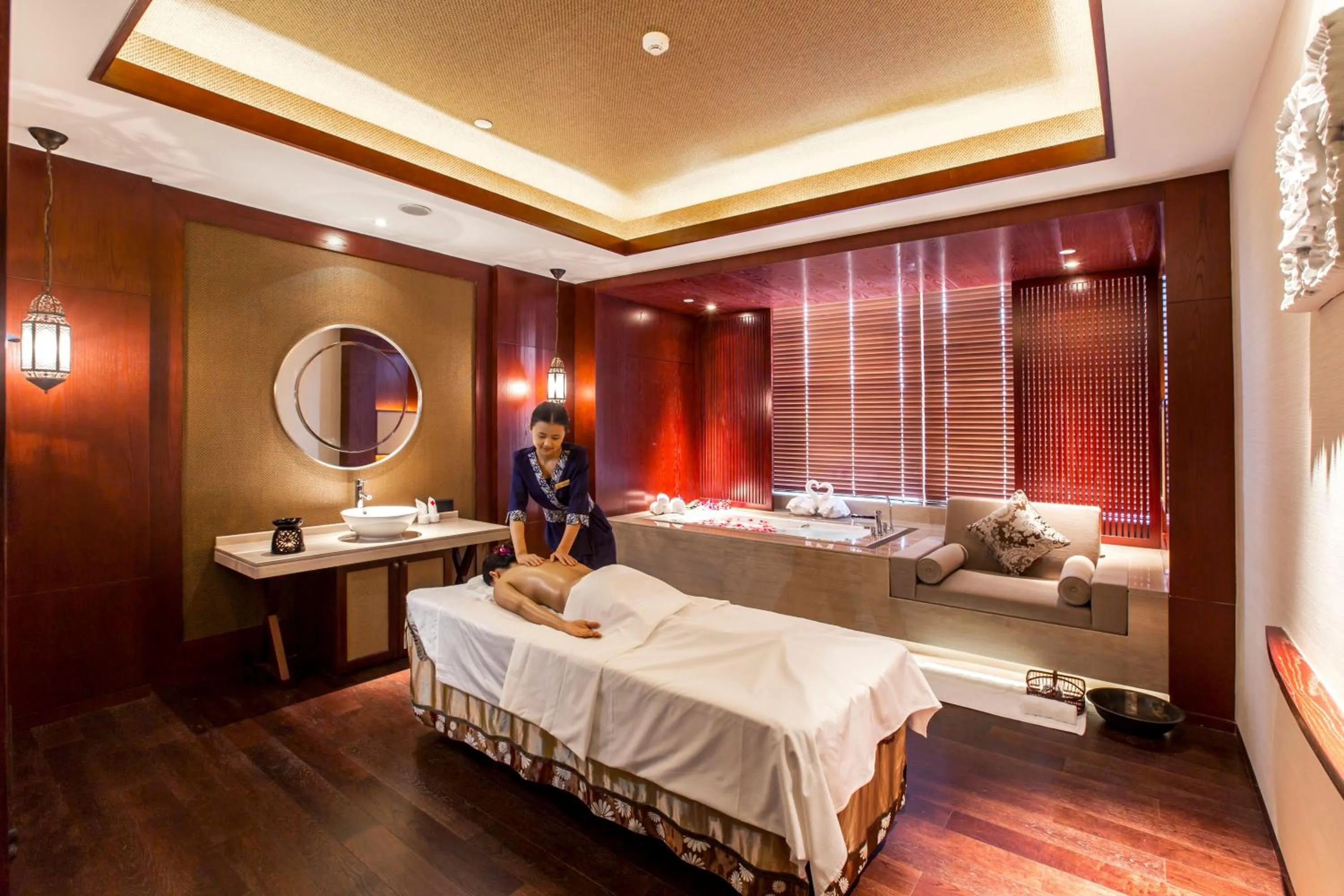 Spa and wellness centre/facilities, Bed in Junluxe Hotel Guangzhou Zengcheng-Free Shuttle Bus For Canton Fair