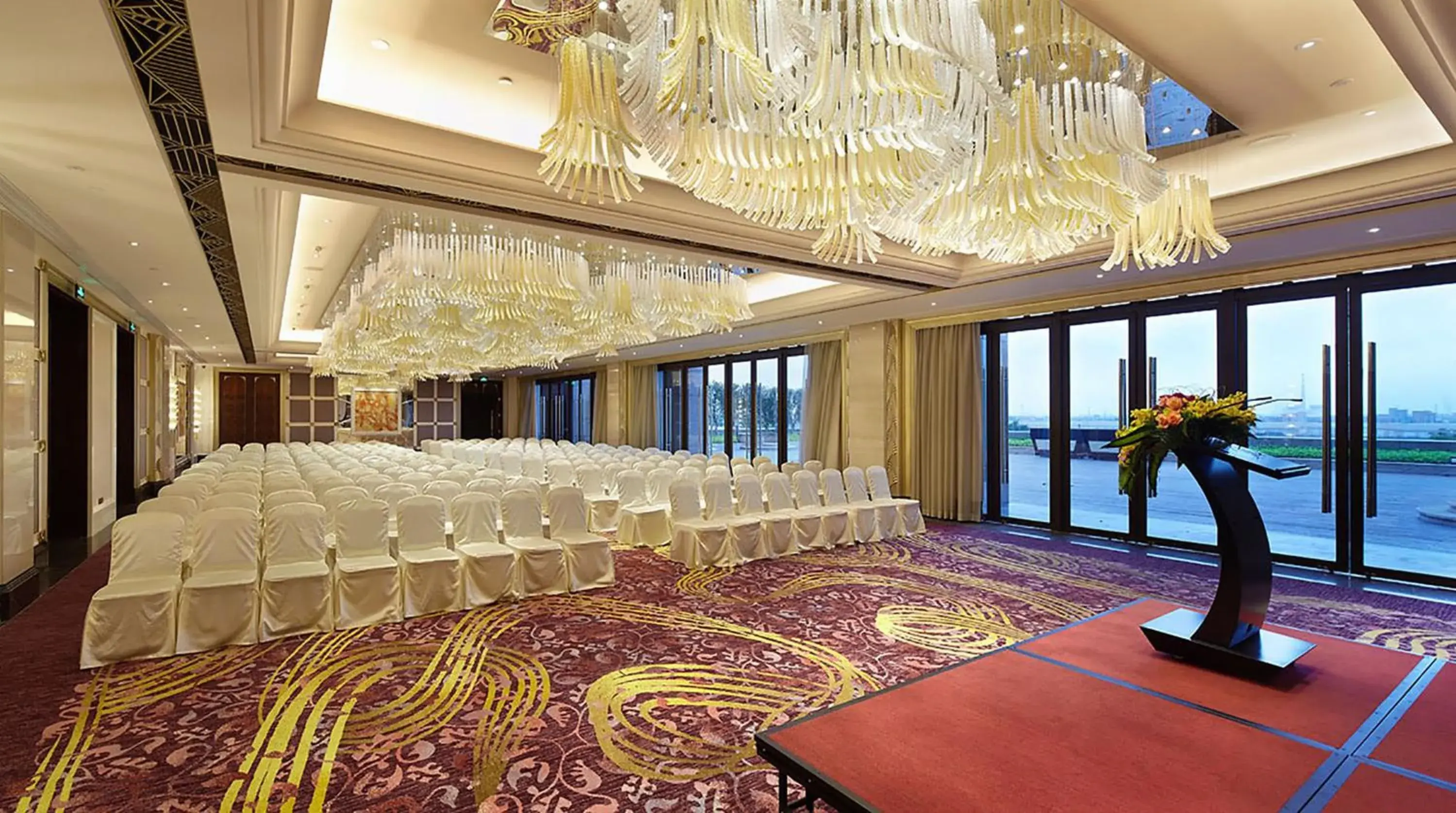 Meeting/conference room in Crowne Plaza Guangzhou Zengcheng, an IHG Hotel