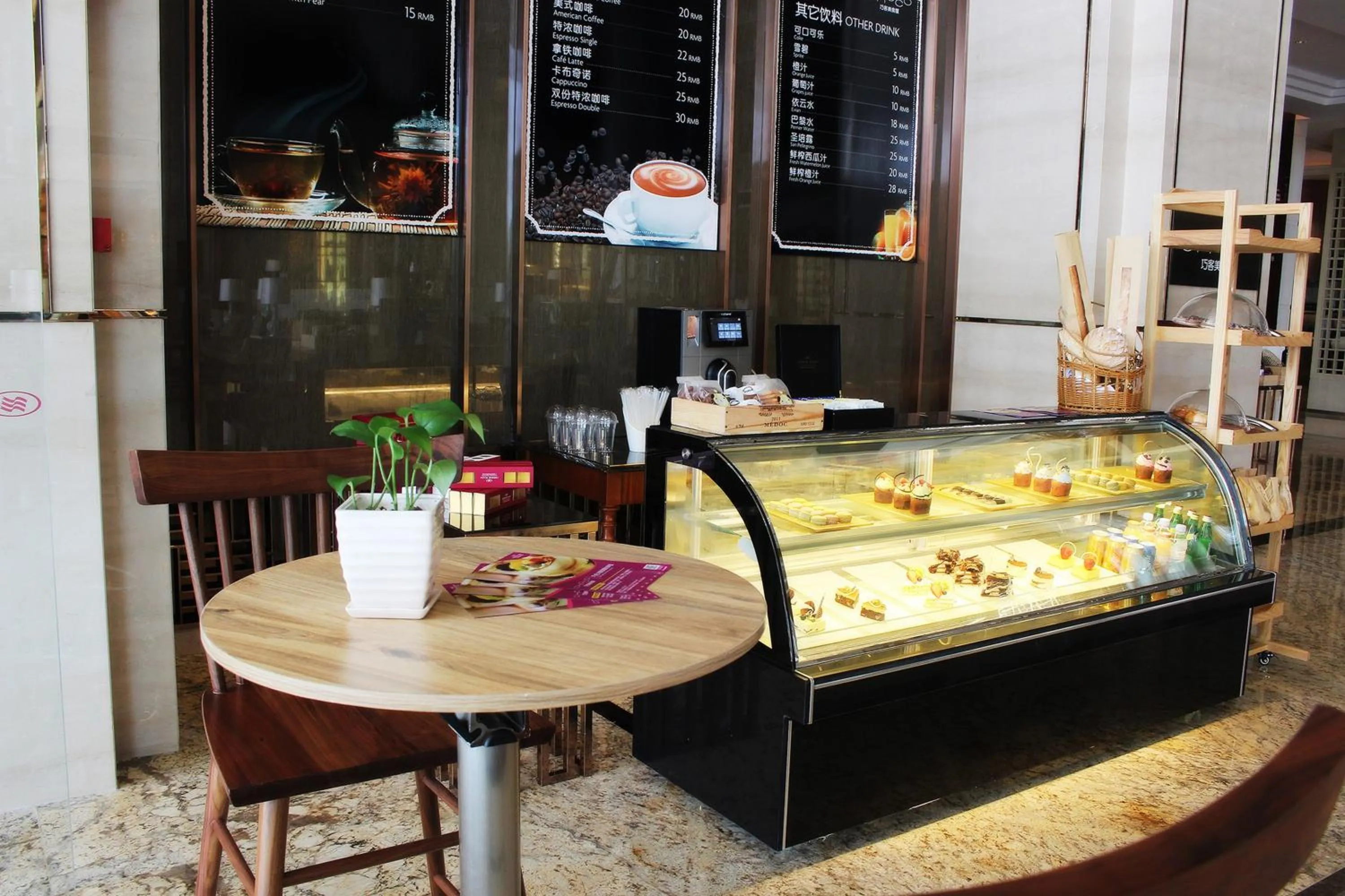 Restaurant/places to eat in Junluxe Hotel Guangzhou Zengcheng-Free Shuttle Bus For Canton Fair