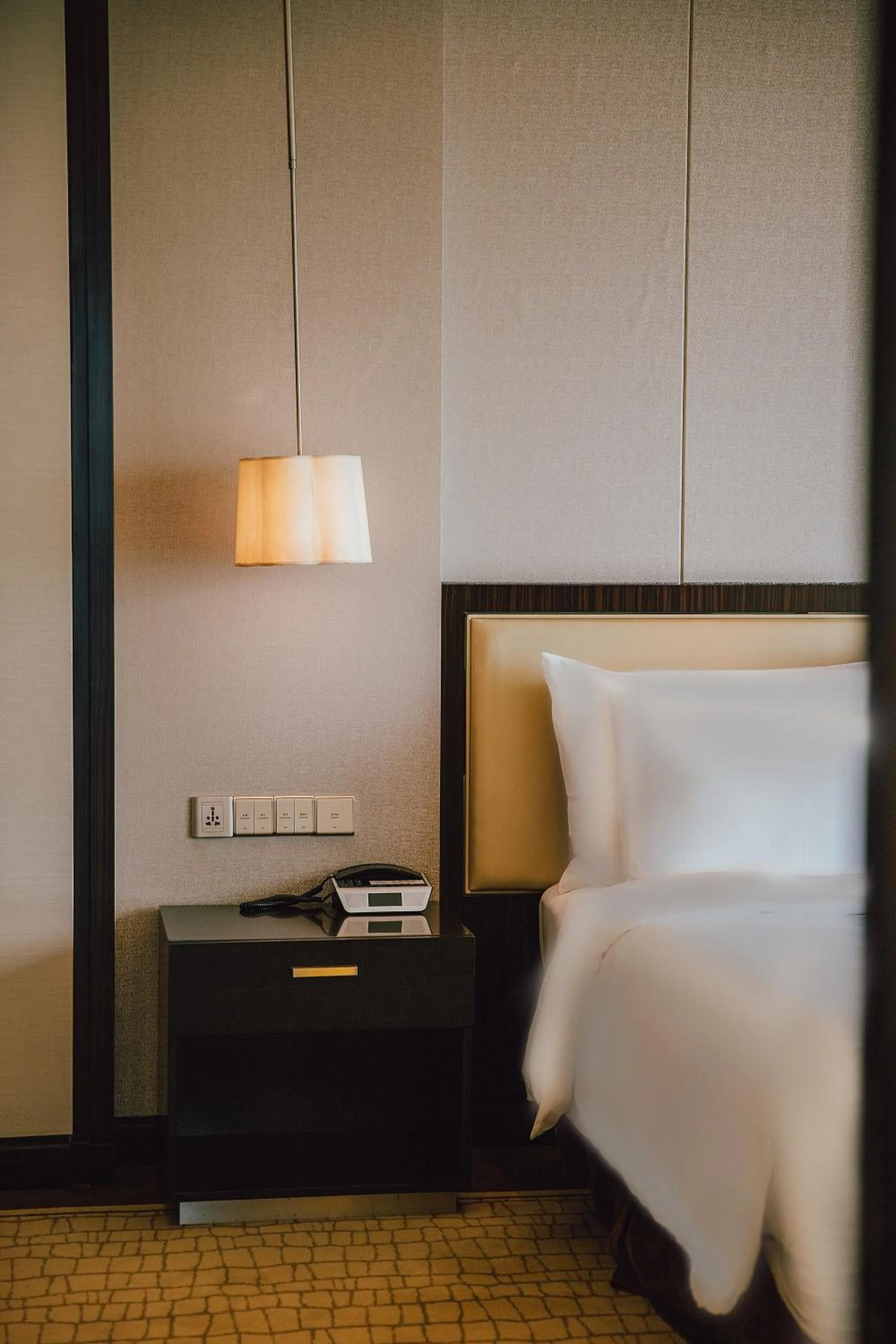 Bed in Junluxe Hotel Guangzhou Zengcheng-Free Shuttle Bus For Canton Fair