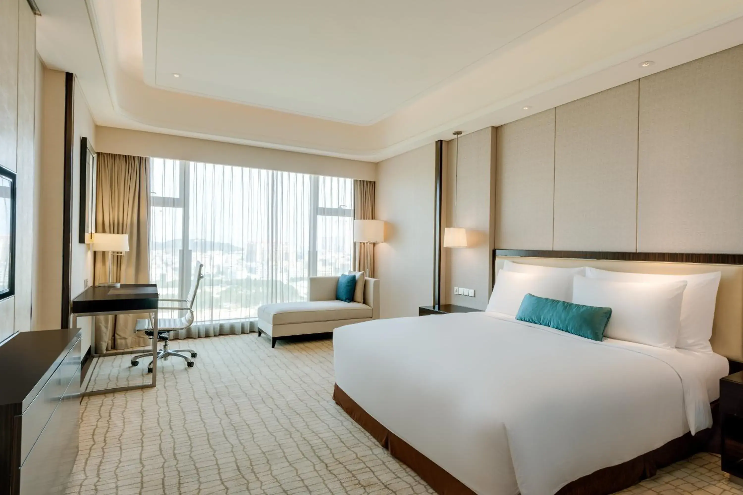 Photo of the whole room in Crowne Plaza Guangzhou Zengcheng, an IHG Hotel