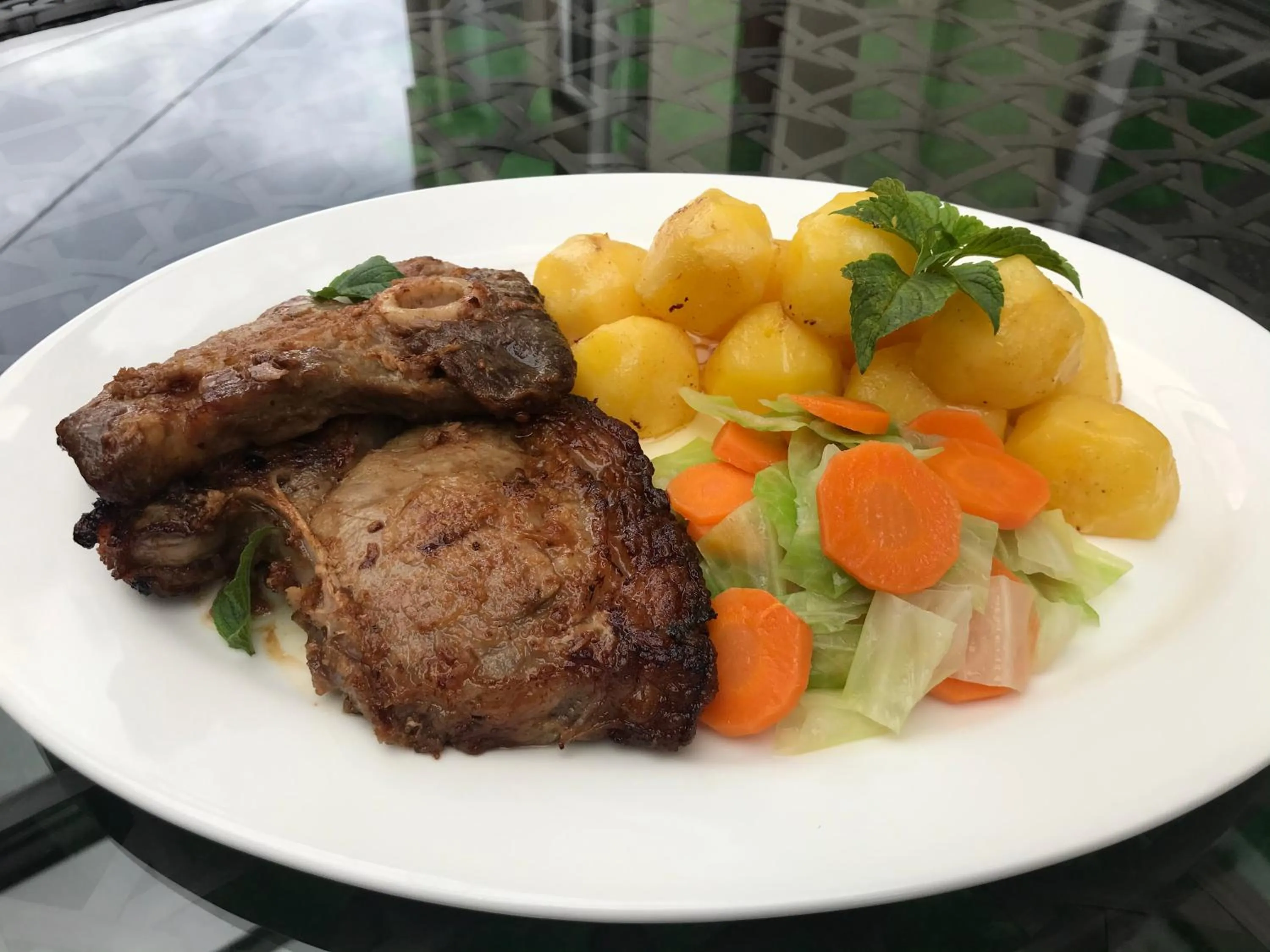 Food and drinks in Adis Hotels Ibadan