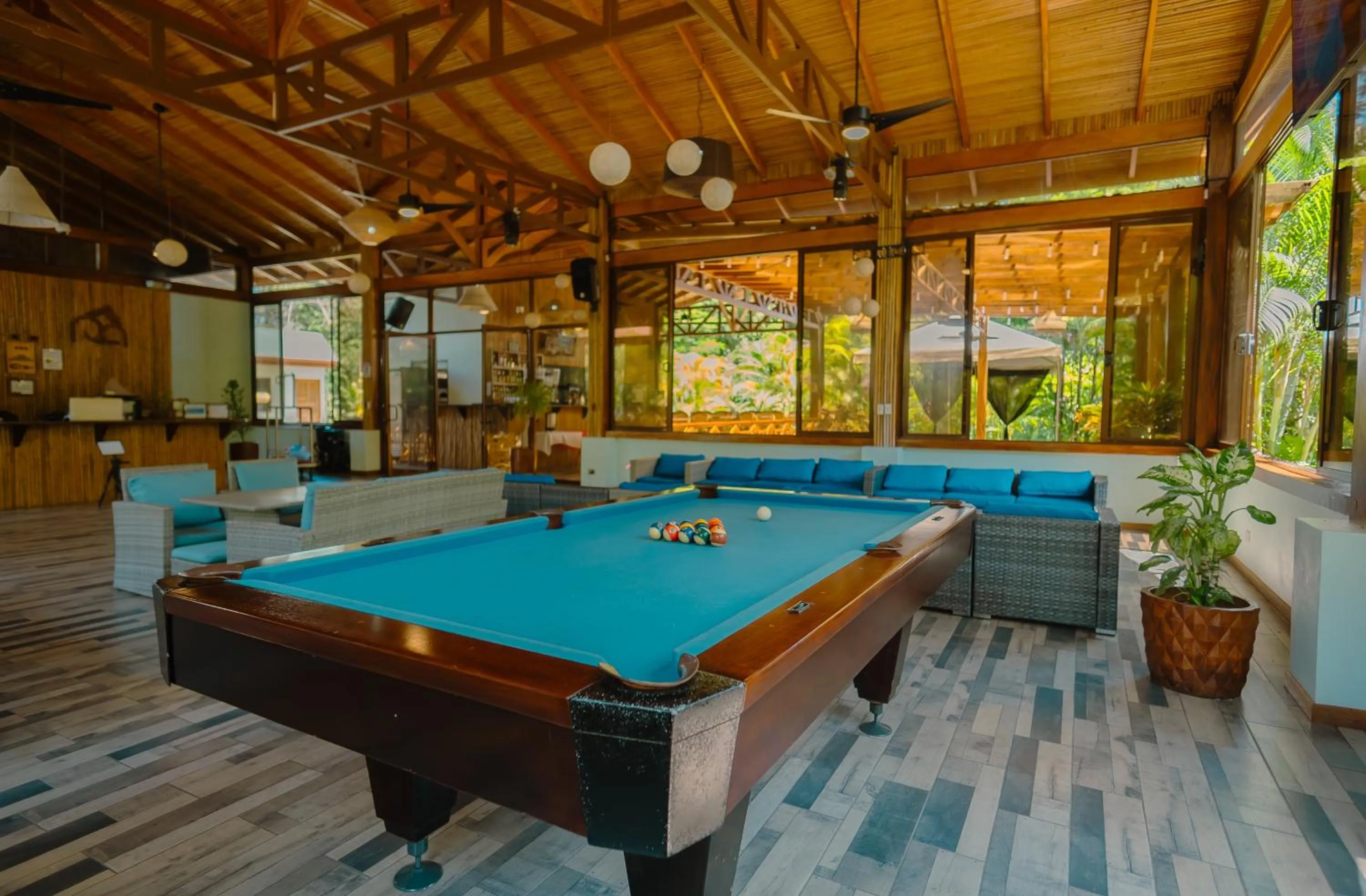 Property building in Bungalows Beachfront Hotel
