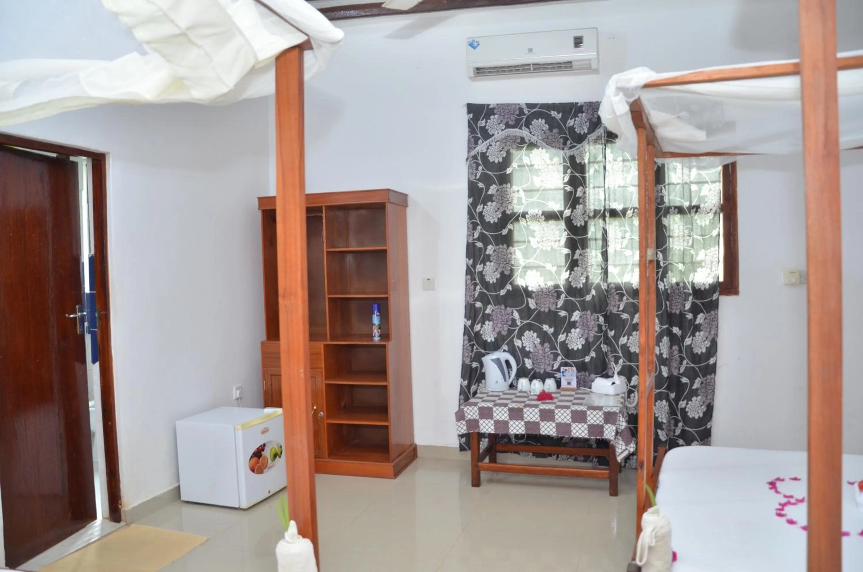 Bed in Bagamoyo Spice Villa