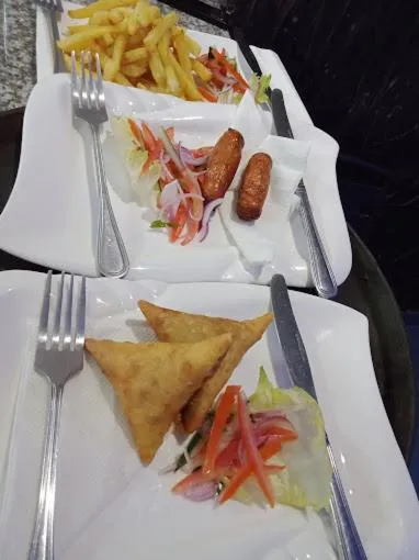 Food in Eden Palms