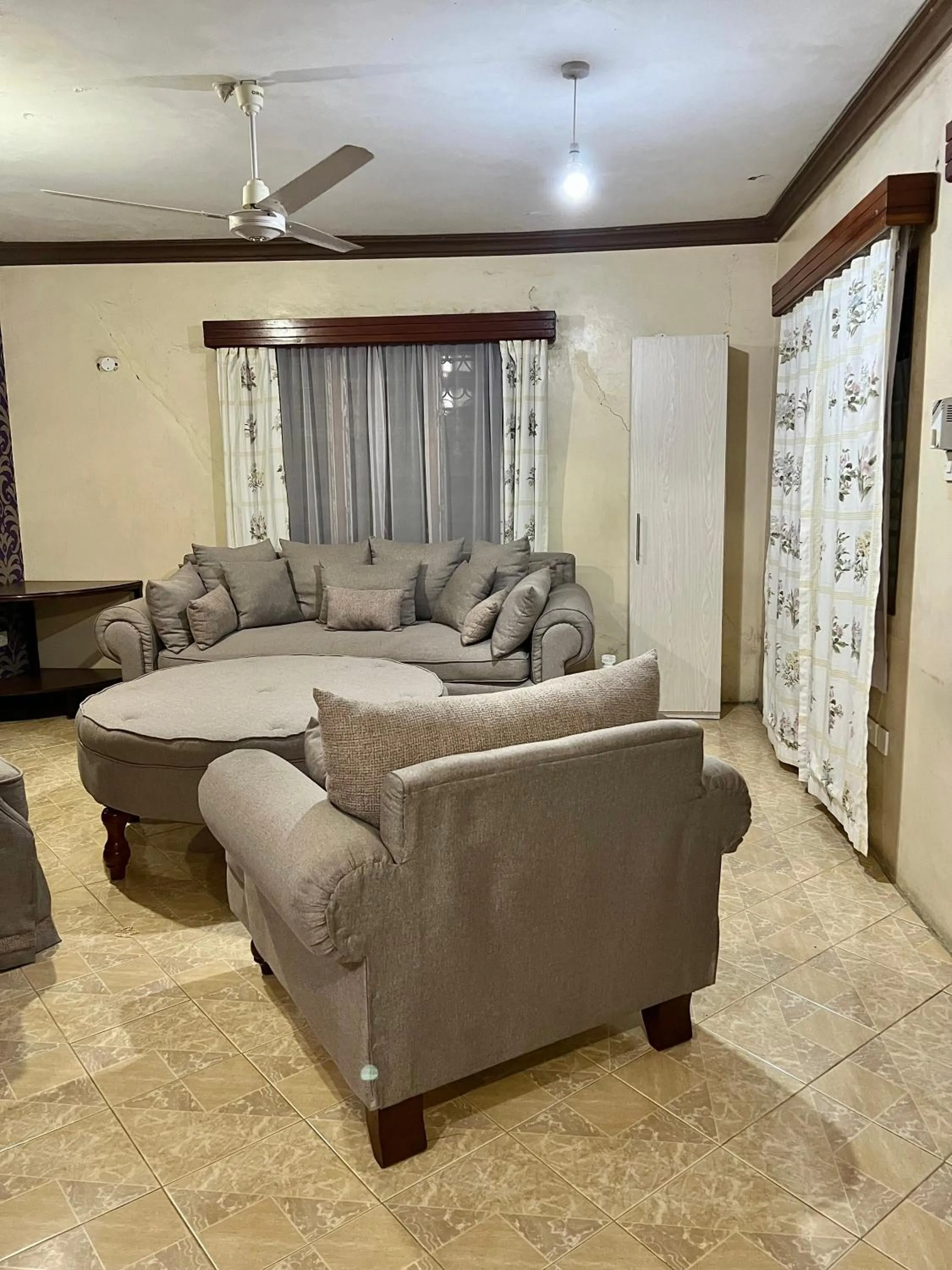 Seating area in Eden Palms