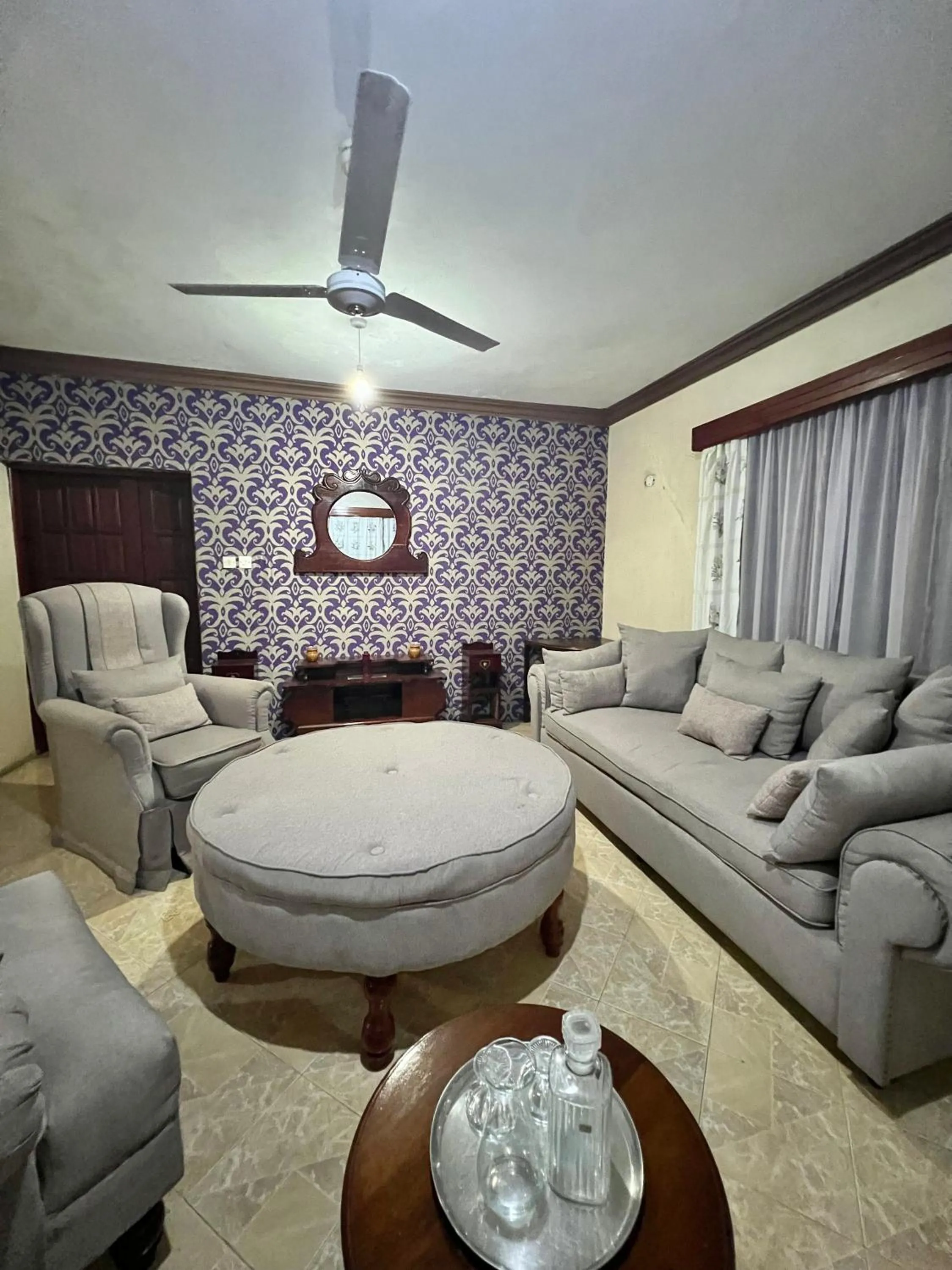 Living room in Eden Palms