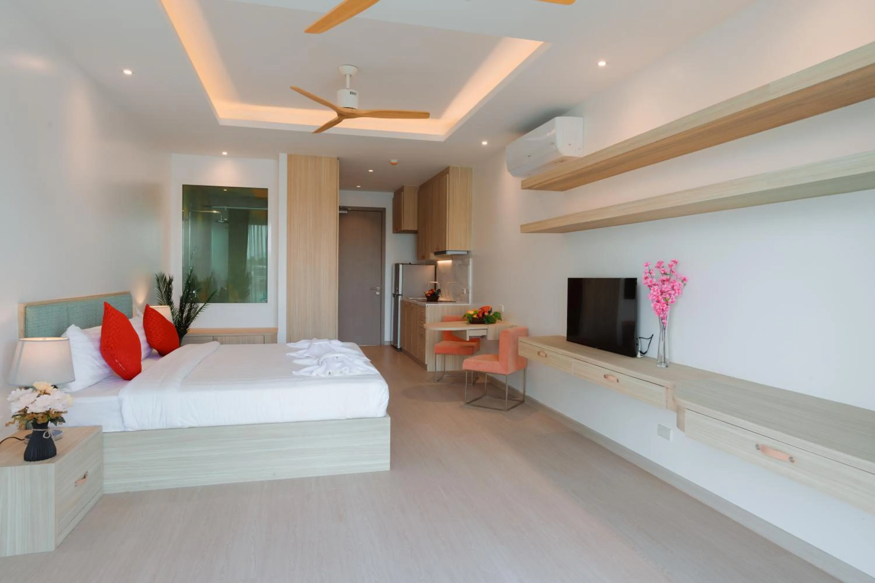 Property building, Bed in Krabi Boat Lagoon Resort