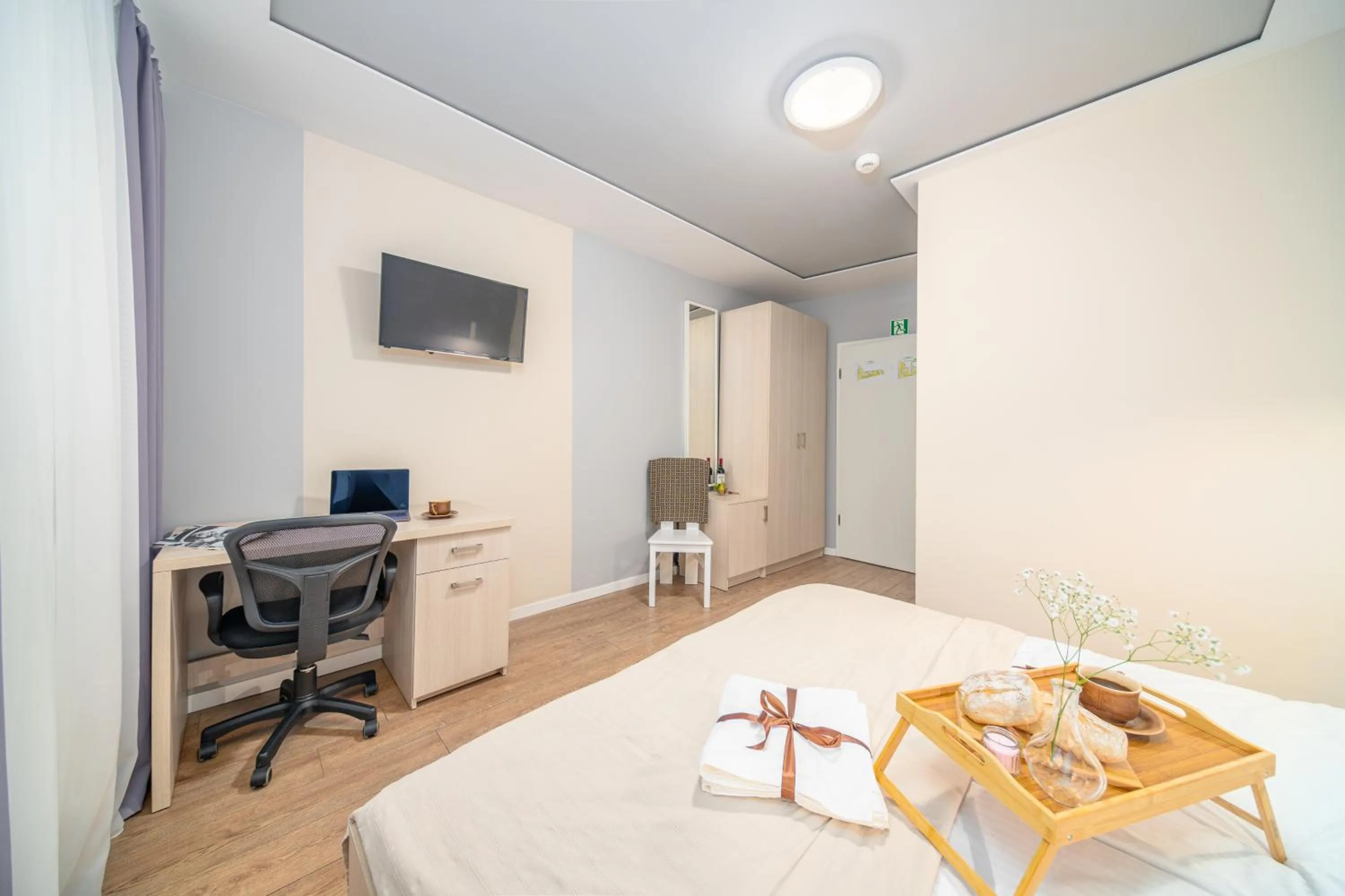 Bed in Apartamenty Platinia - komfortowe noclegi Kraków Stare Miasto