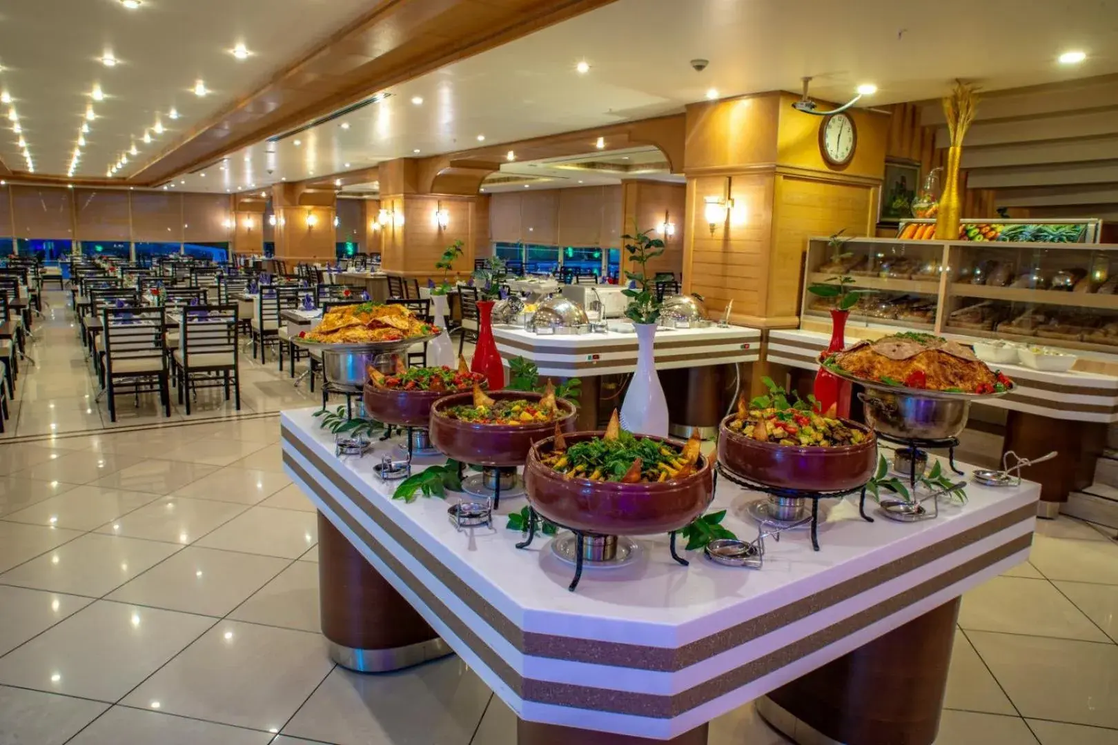 Restaurant/Places to Eat in Porto Bello Hotel Resort & Spa