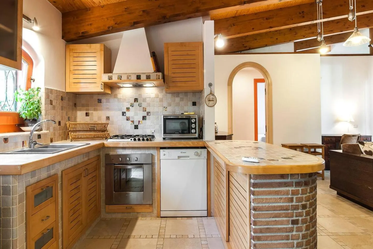 Kitchen or kitchenette in Villa LA CESA & Villino LA CASETTA Holiday Houses CON JACUZZI