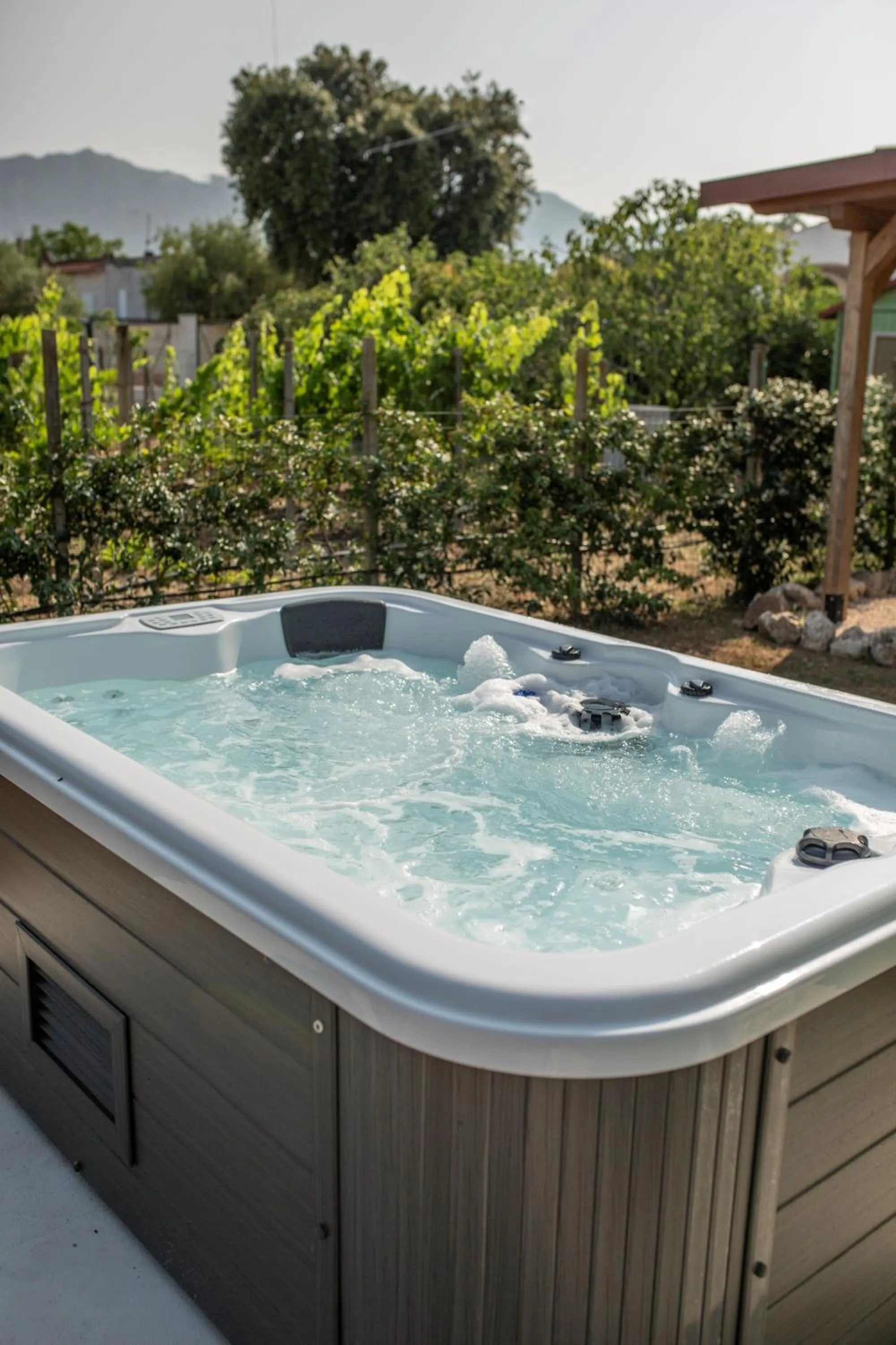 Day in Villa LA CESA & Villino LA CASETTA Holiday Houses CON JACUZZI