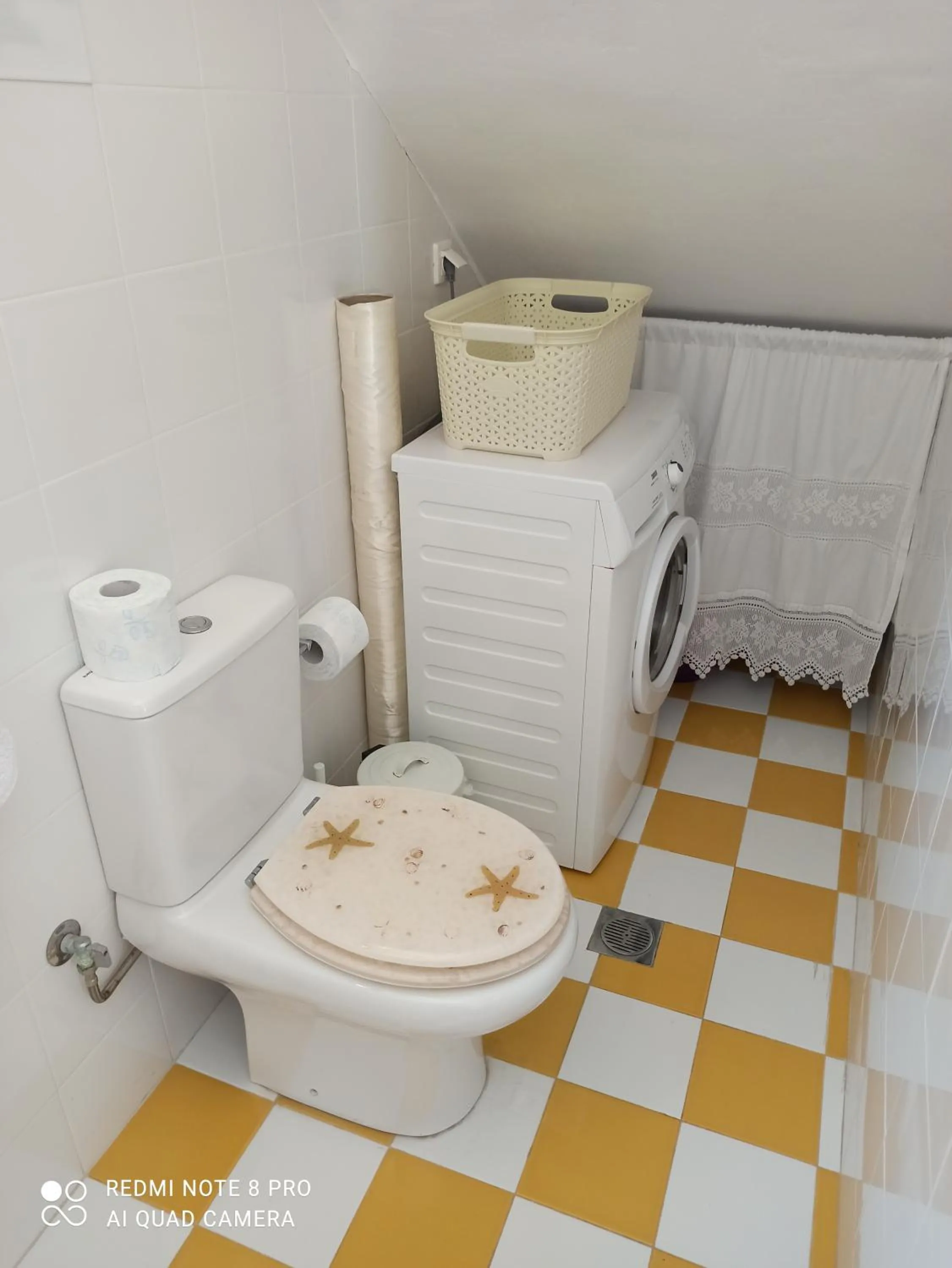 Bathroom in Avra