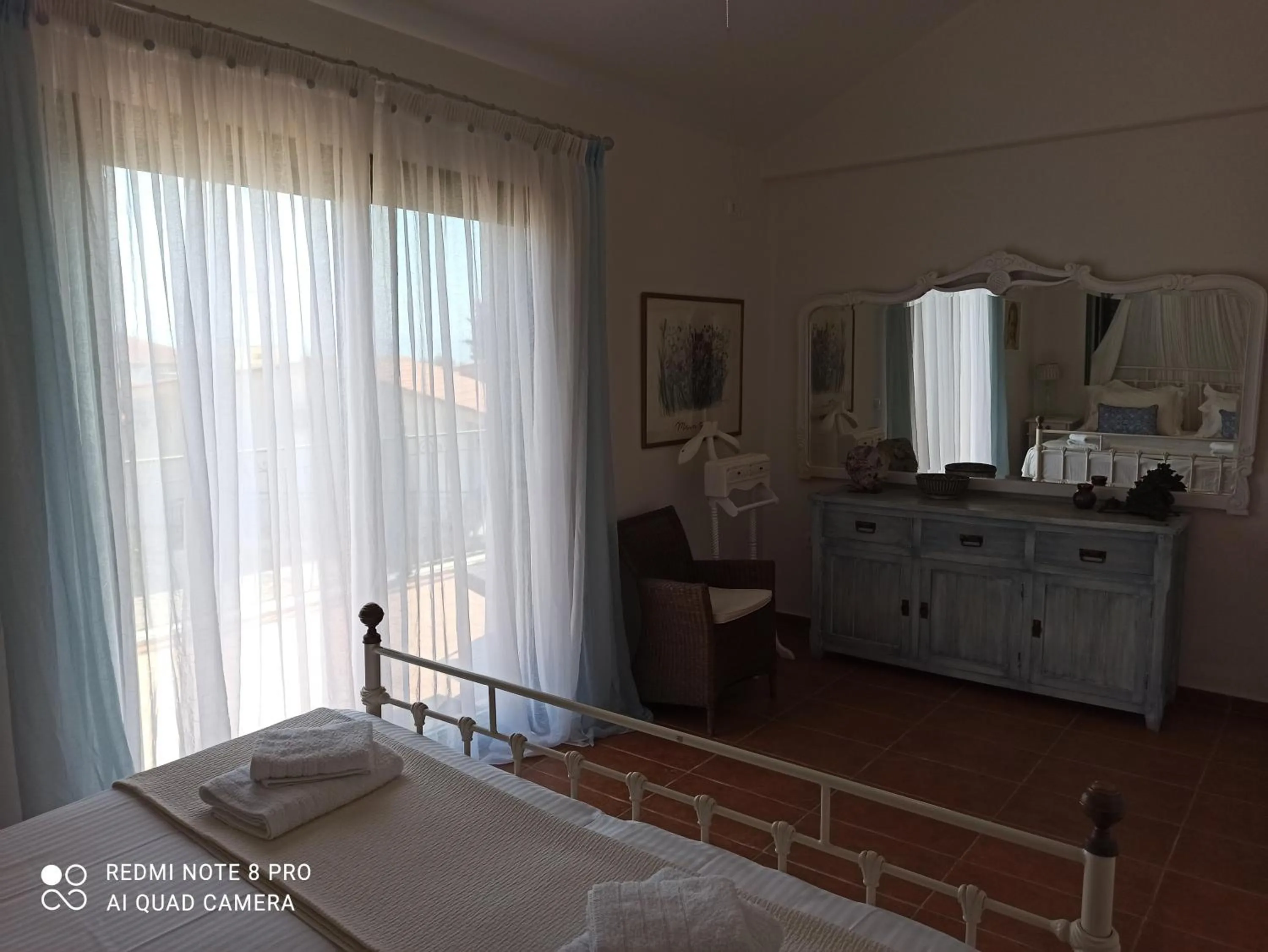 Bedroom, Bed in Avra
