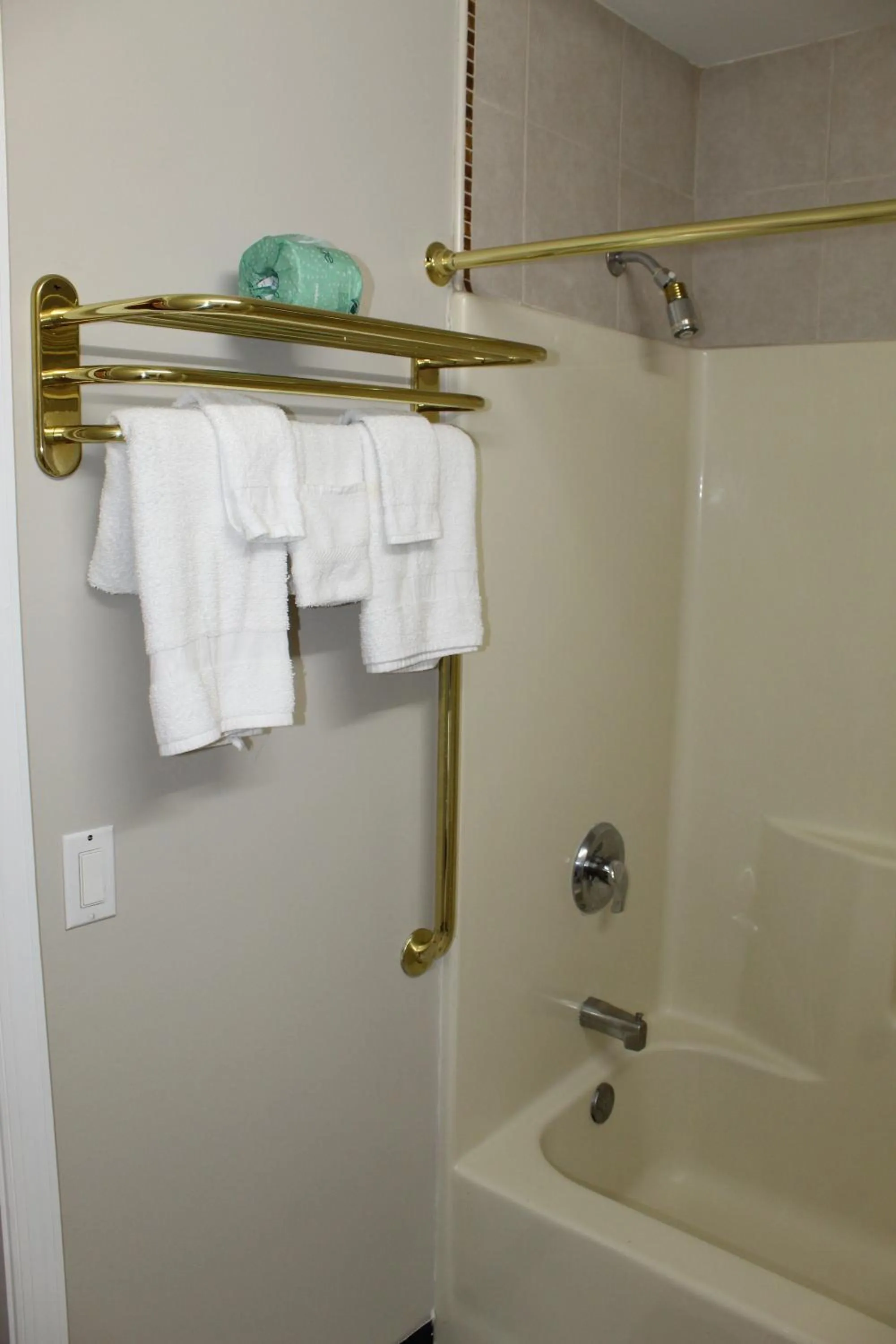 Bathroom in Liberty Inn Absecon Atlantic City