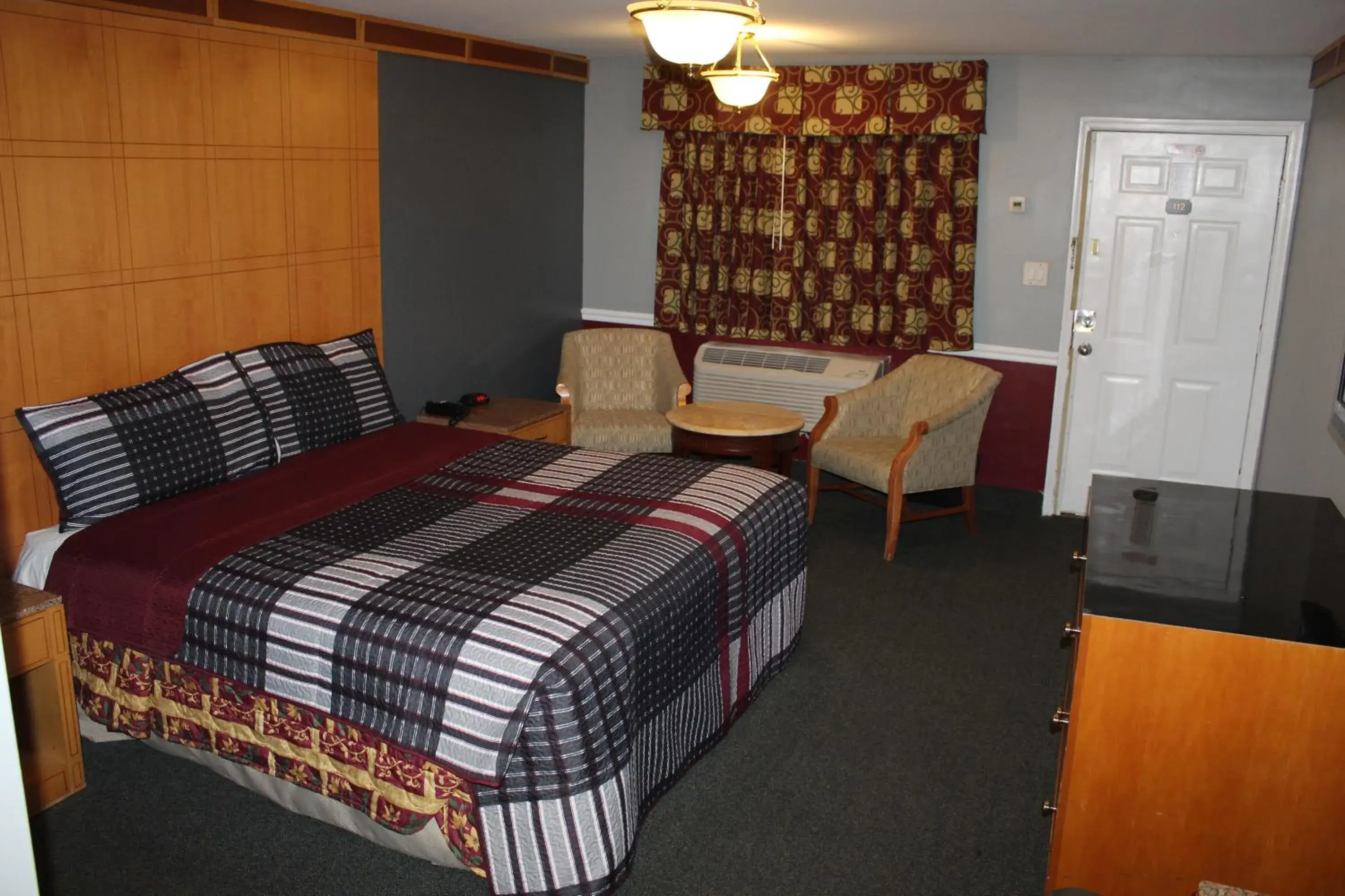 Bedroom, Bed in Liberty Inn Absecon Atlantic City Bedroom, Bed in Liberty Inn Absecon Atlantic City