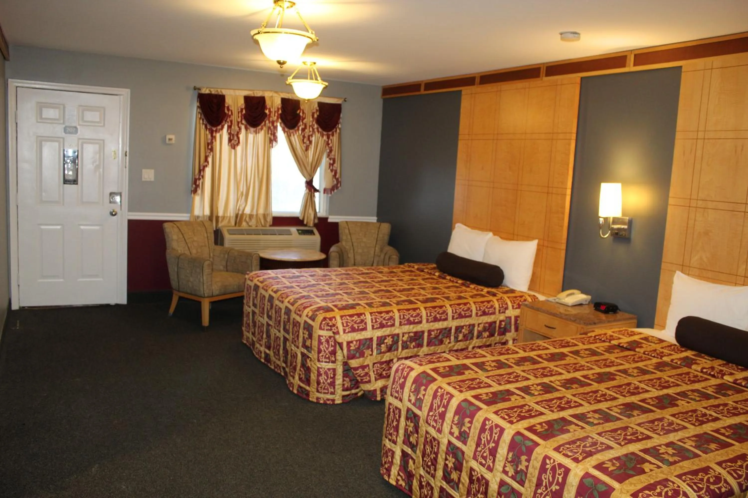 Photo of the whole room, Bed in Liberty Inn Absecon Atlantic City
