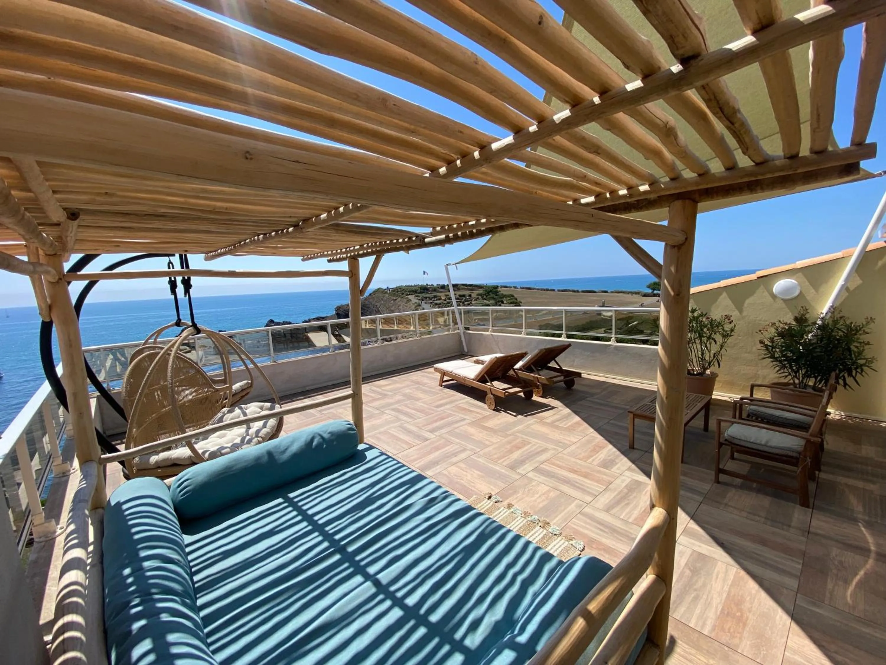 Bedroom in Hôtel La Grande Conque