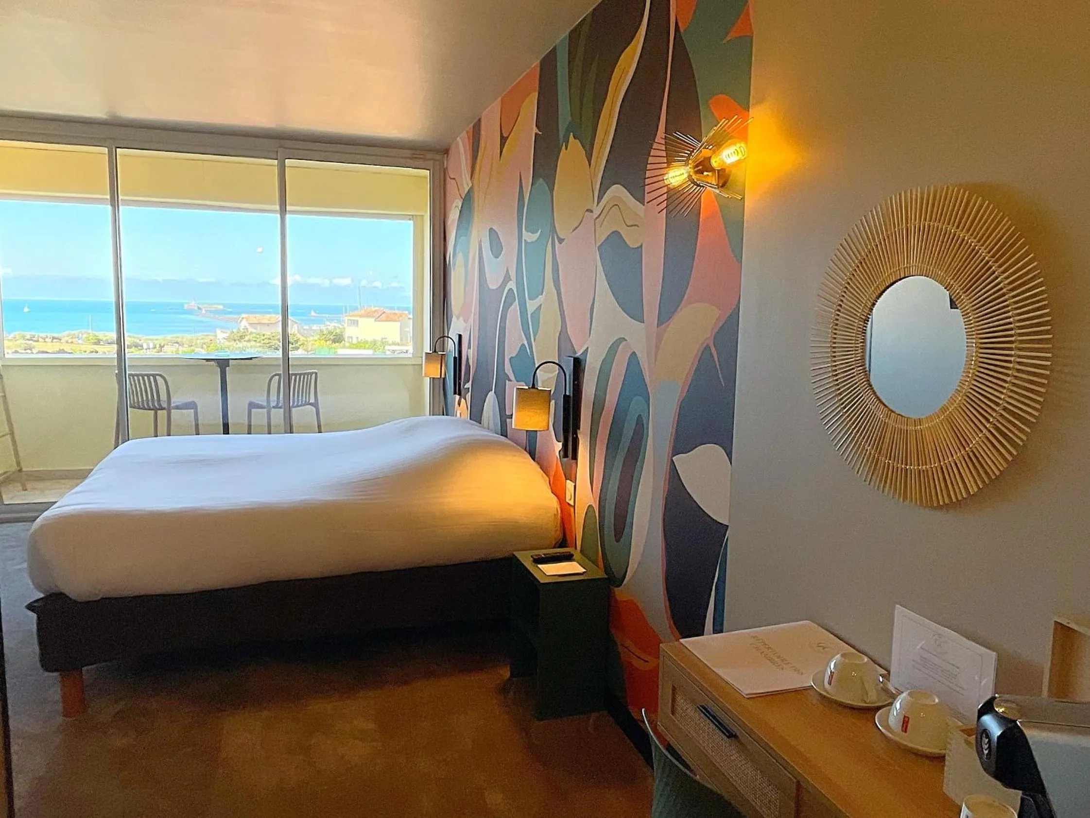 Photo of the whole room, Bed in Hôtel La Grande Conque