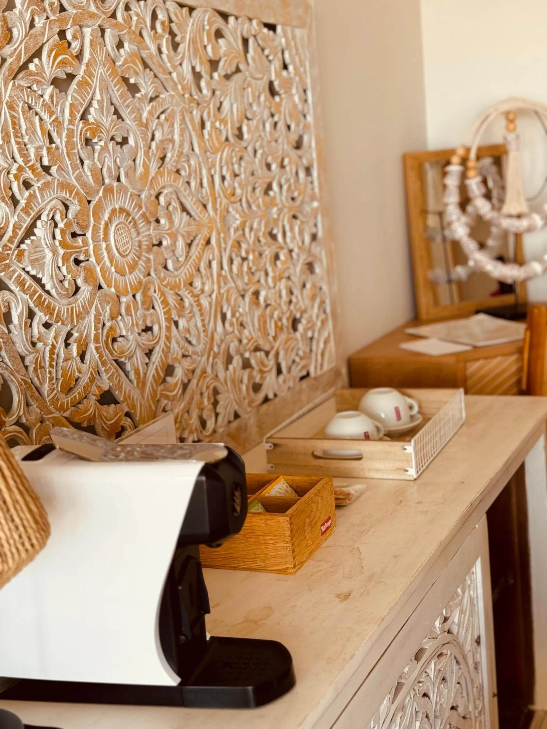 Coffee/tea facilities in Hôtel La Grande Conque