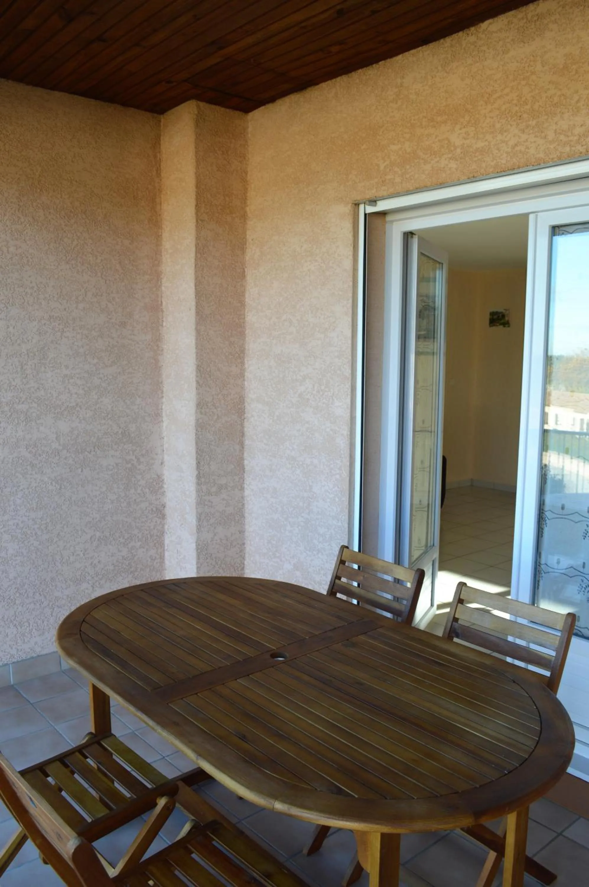 Patio in Gîte L'Orée du Lac