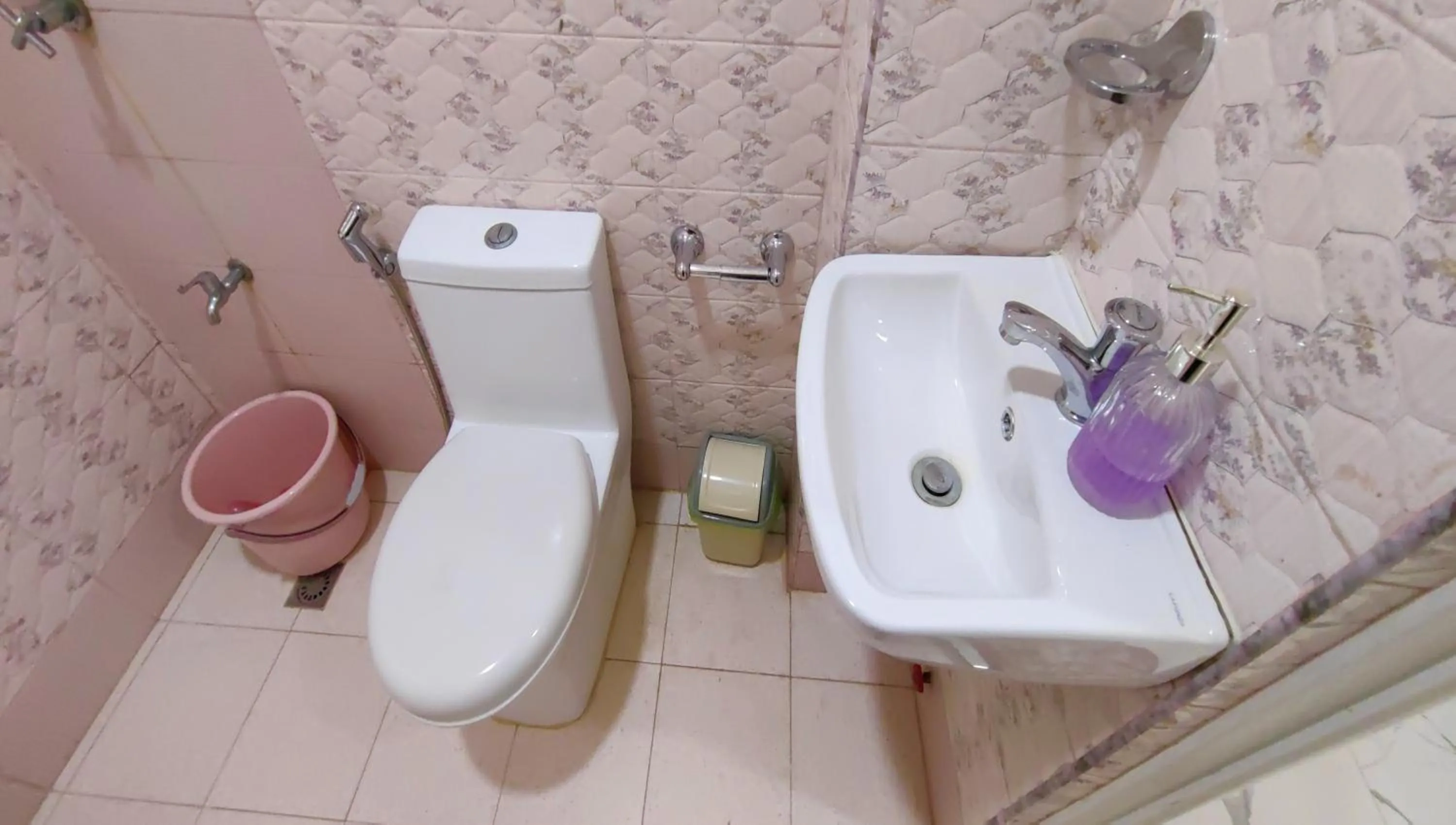 Bathroom in Pring Pension House Puerto Princesa