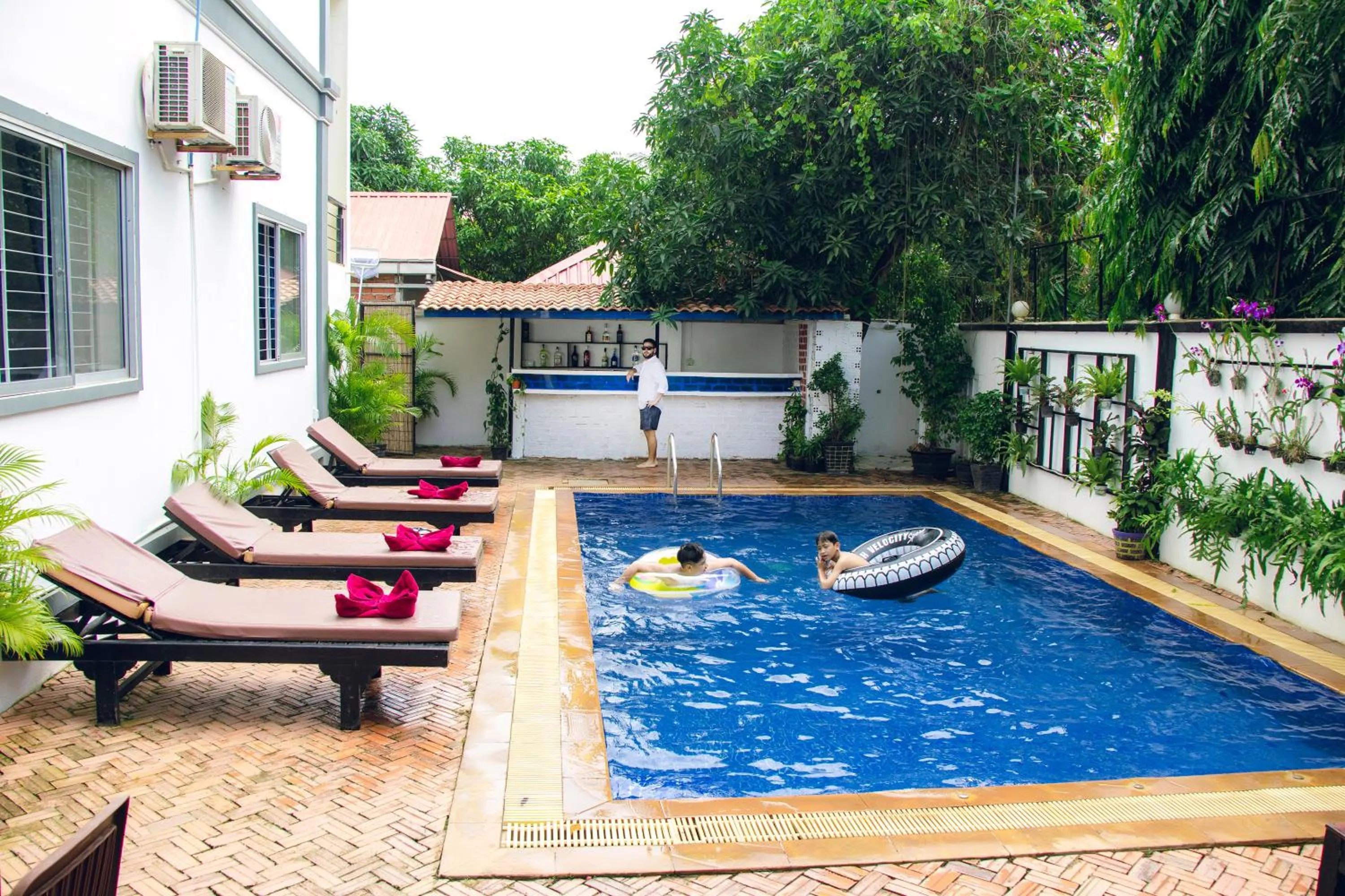 Garden in Thonka Boutique