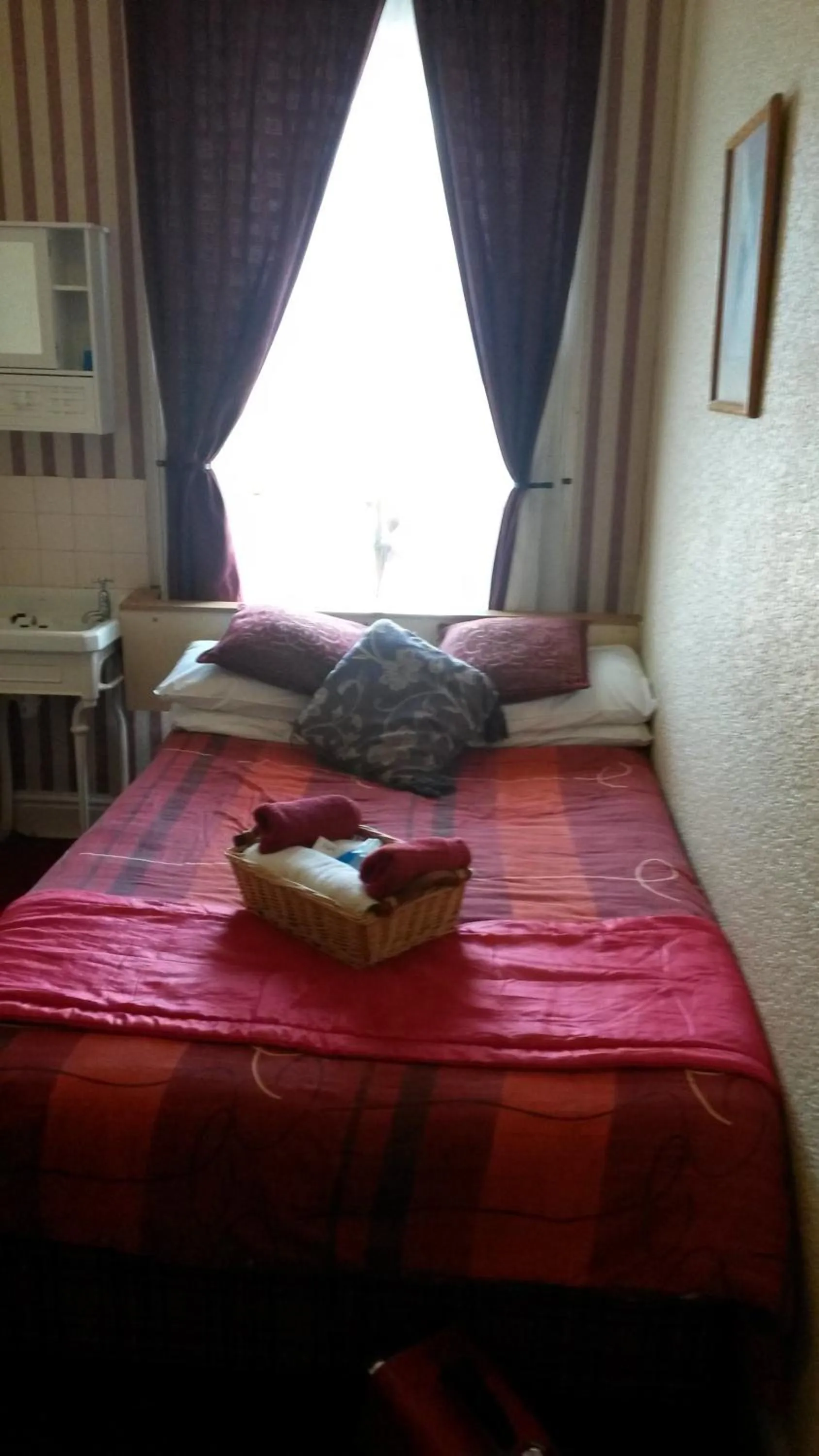 Other, Bed in The Derby Hotel