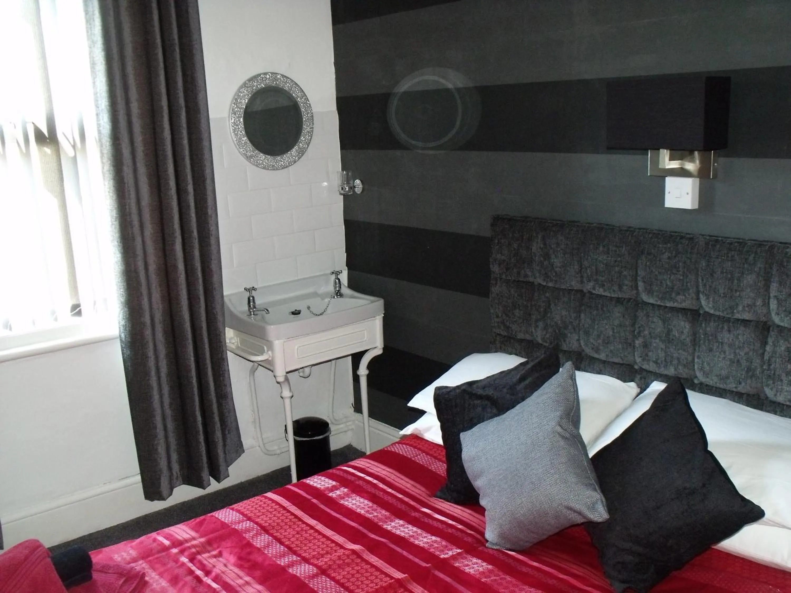 Other, Bed in The Derby Hotel