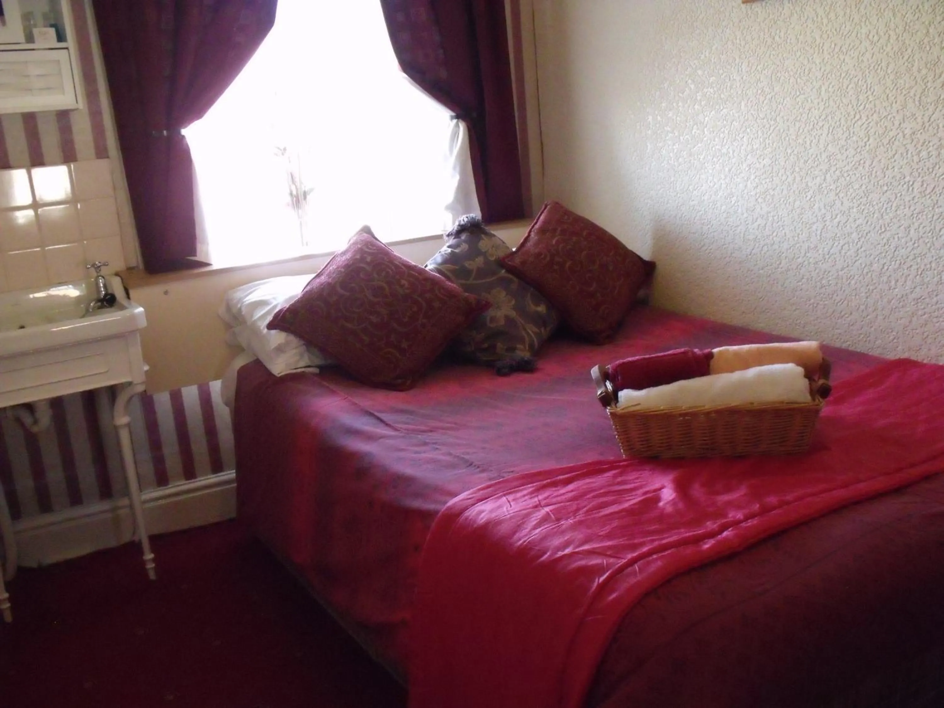 Other, Bed in The Derby Hotel