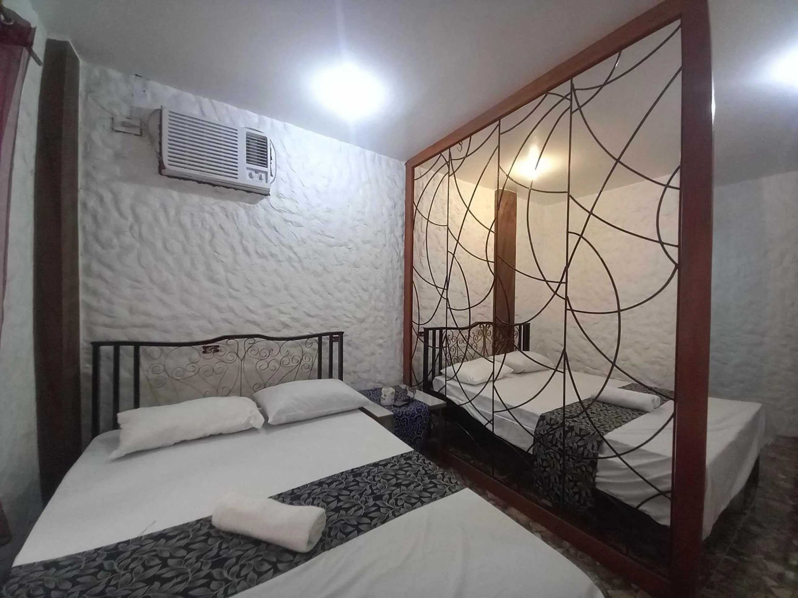 Bedroom, Bed in OYO 1130 Thrivers Hometel