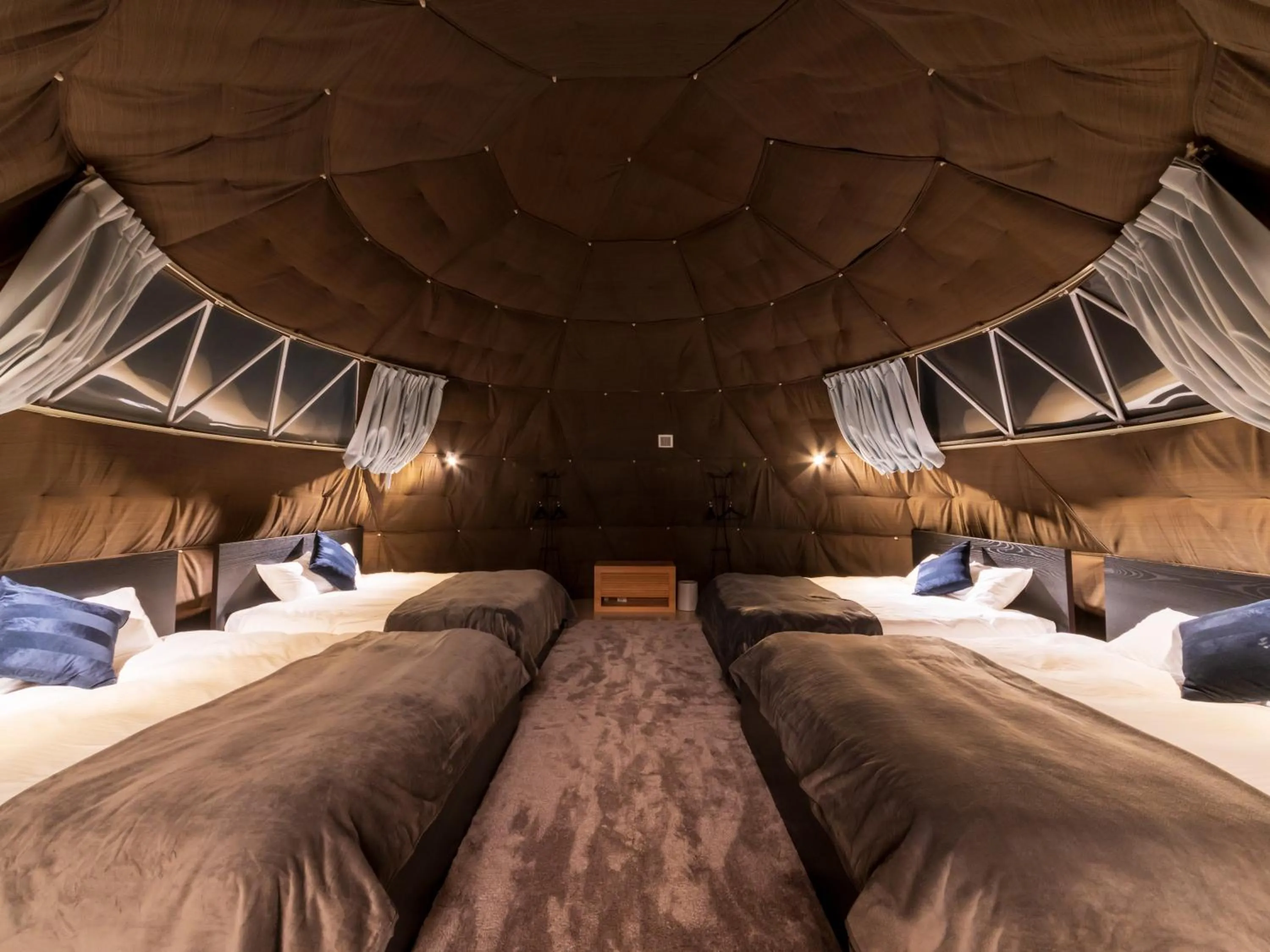 Bed in GLAMPROOK Futtsu BRISTOL HILL