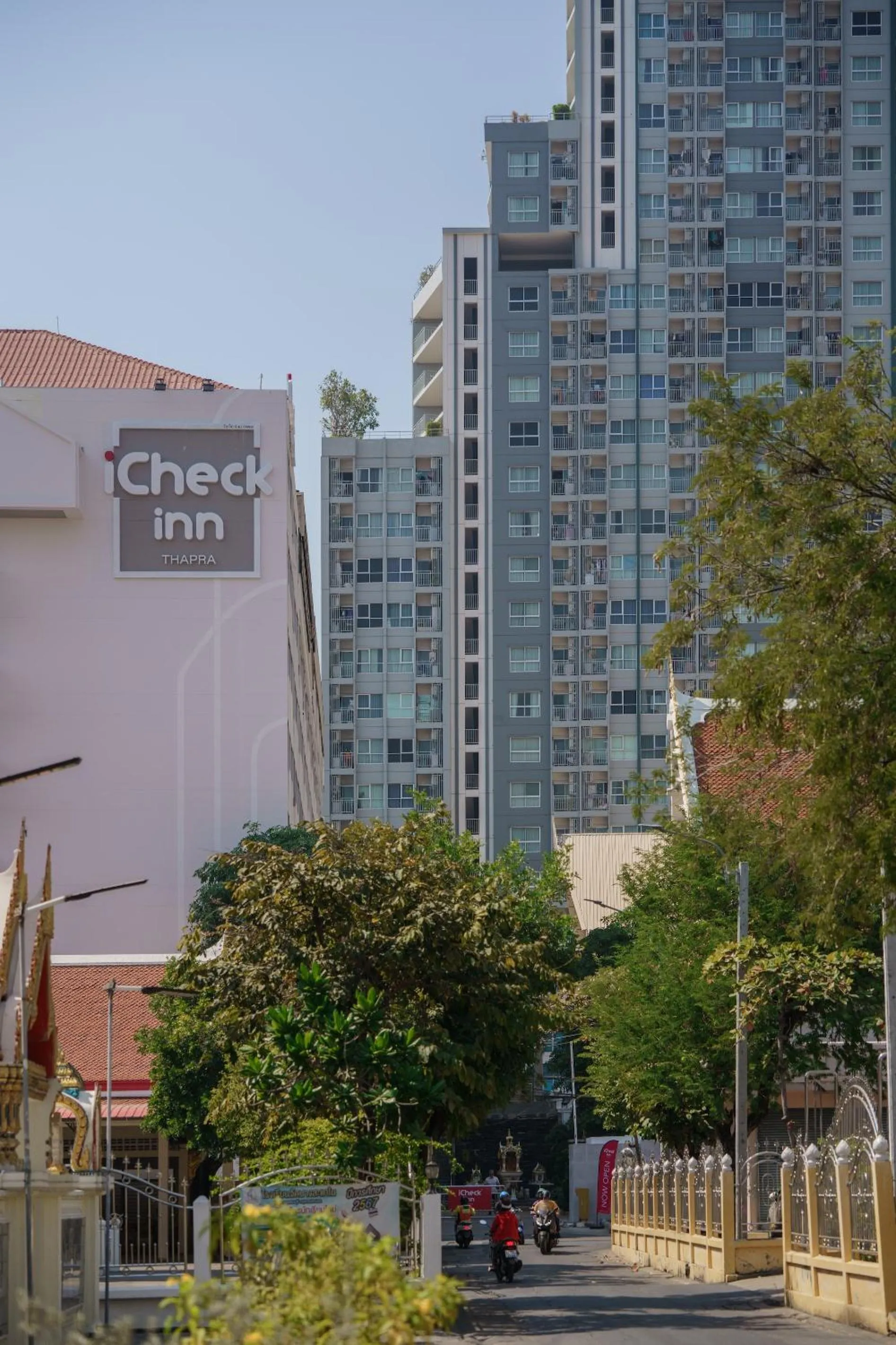 Property building in iCheck inn Thapra