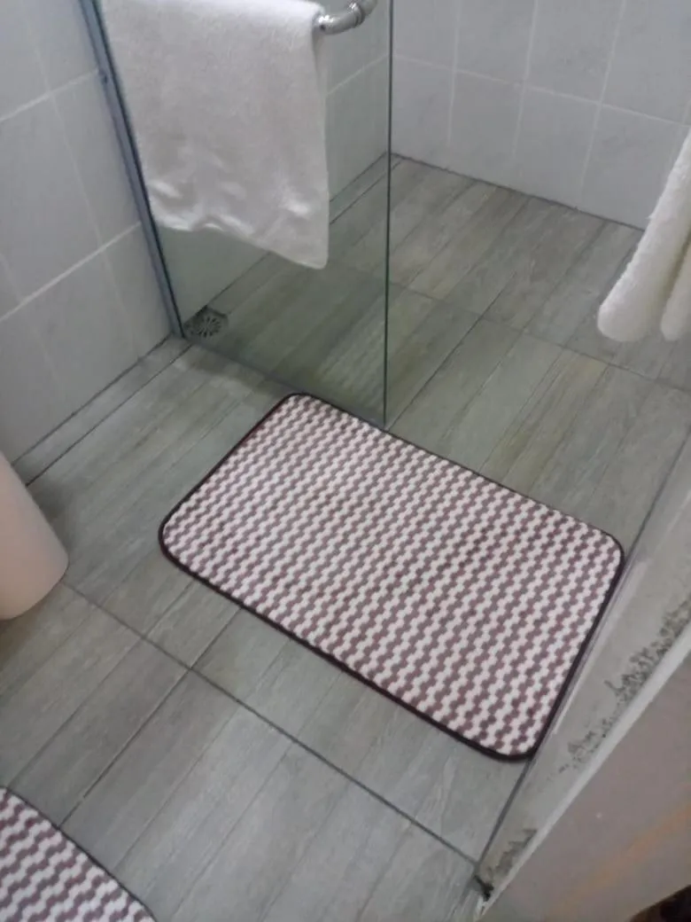 Shower in Hotel El Maltese