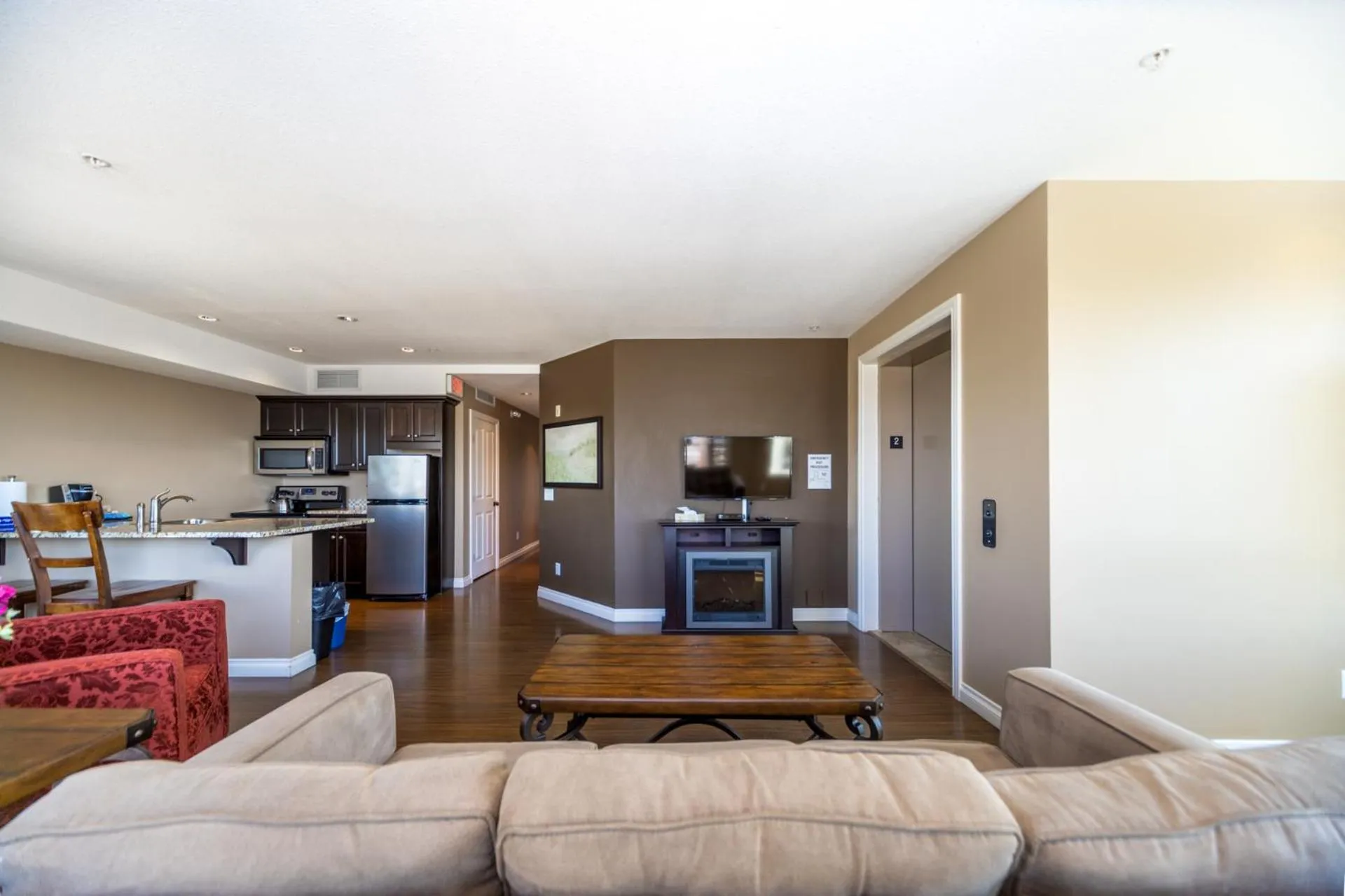 Kitchen or kitchenette in The Castle at Swan Lake
