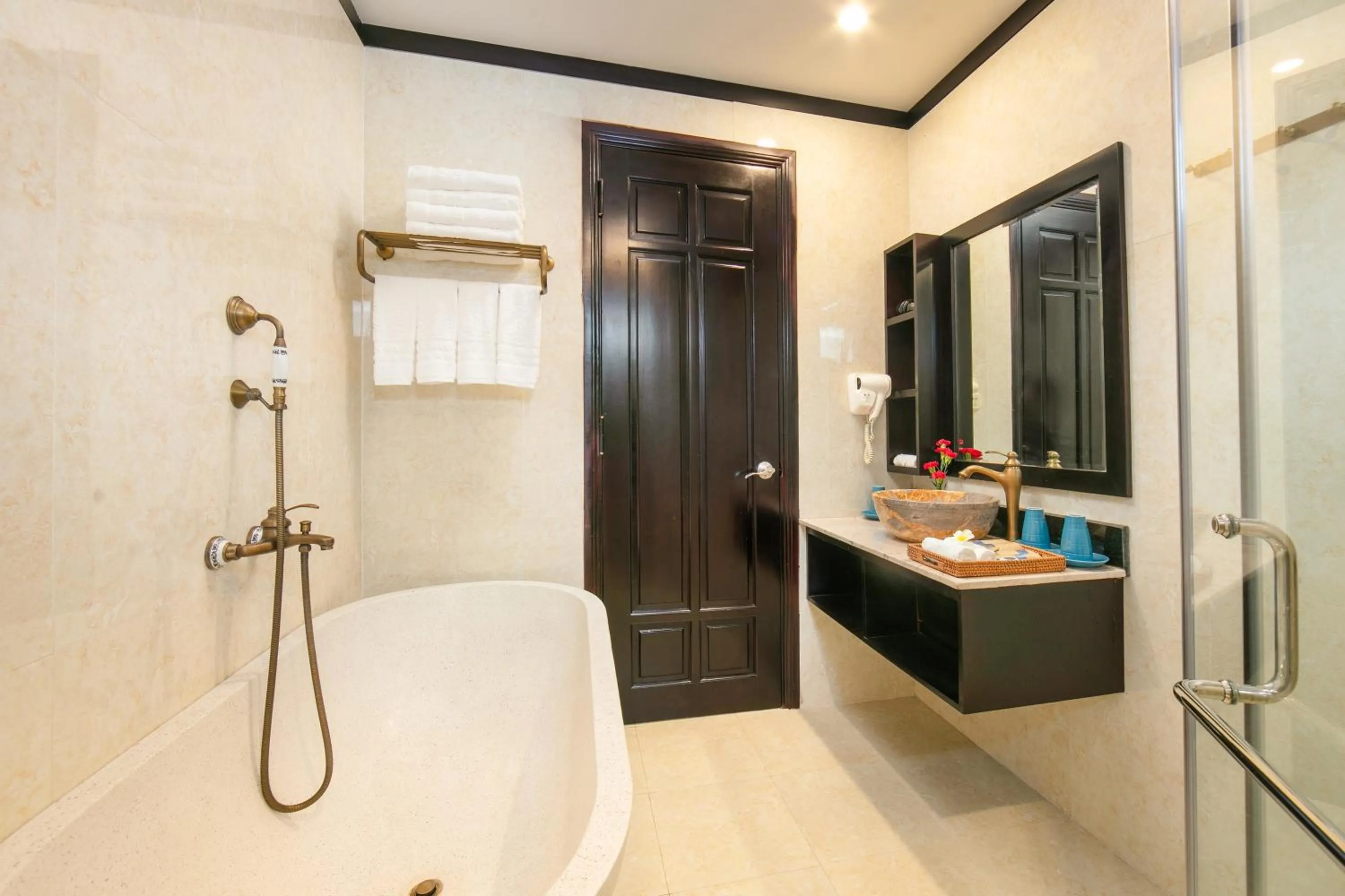 Silk River Hoi An Hotel & Spa