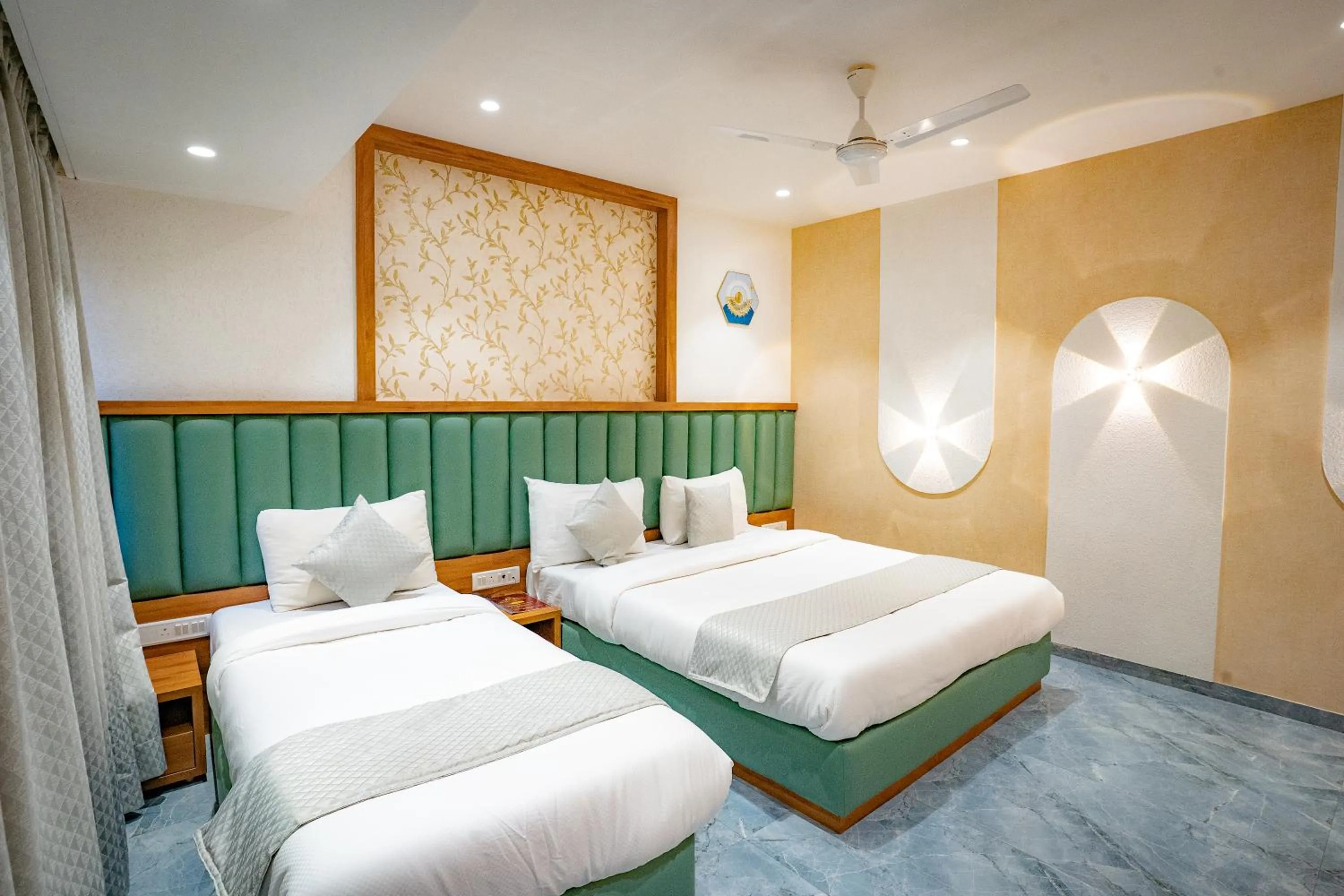 Triple Room in Hotel Spencer-Navi Mumbai