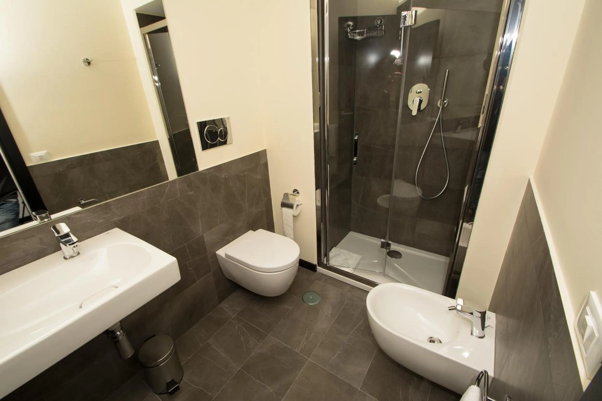 Bathroom in Capital Suite