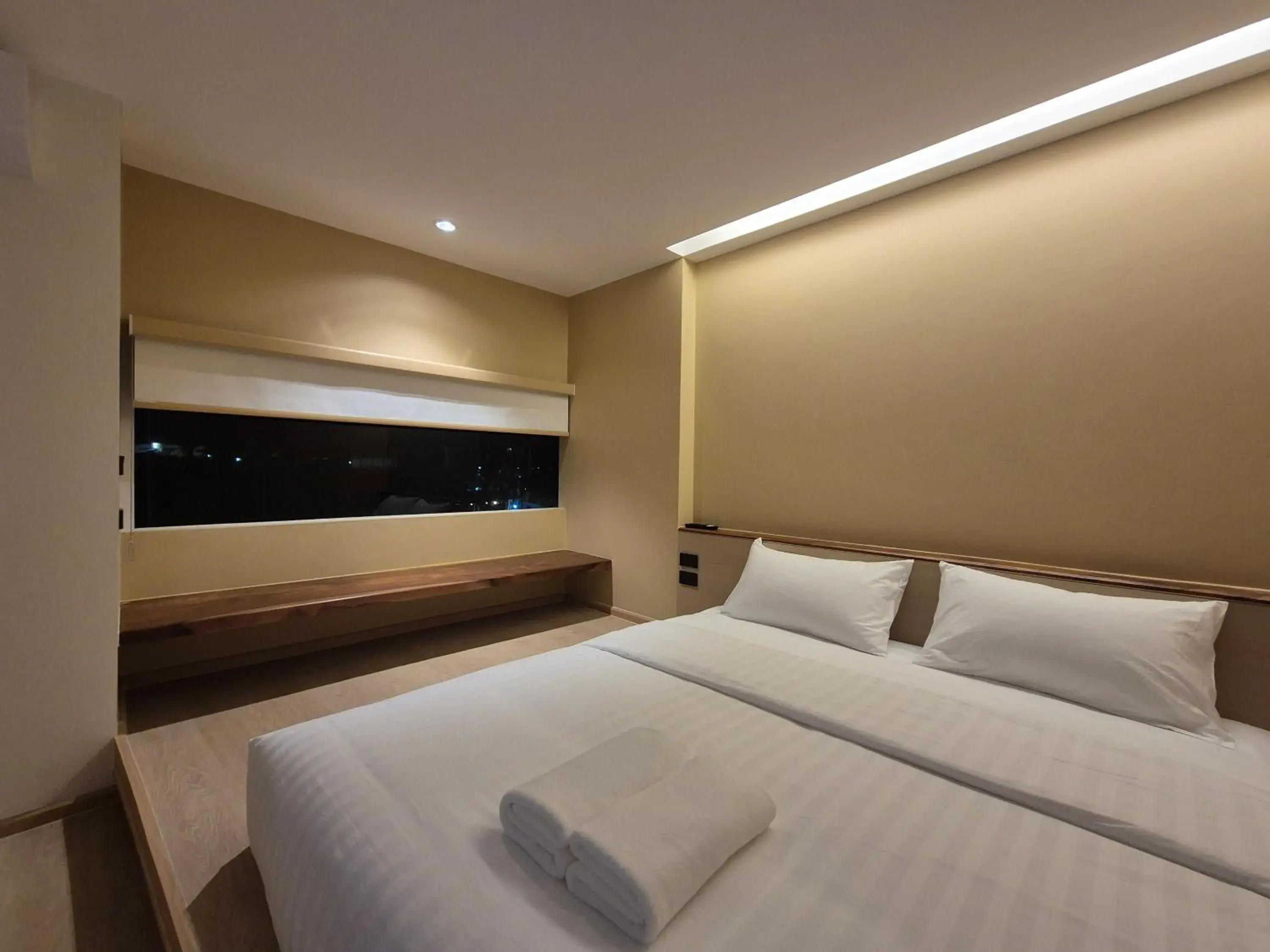 Bedroom, Bed in The Publyc Hotel Bedroom, Bed in The Publyc Hotel